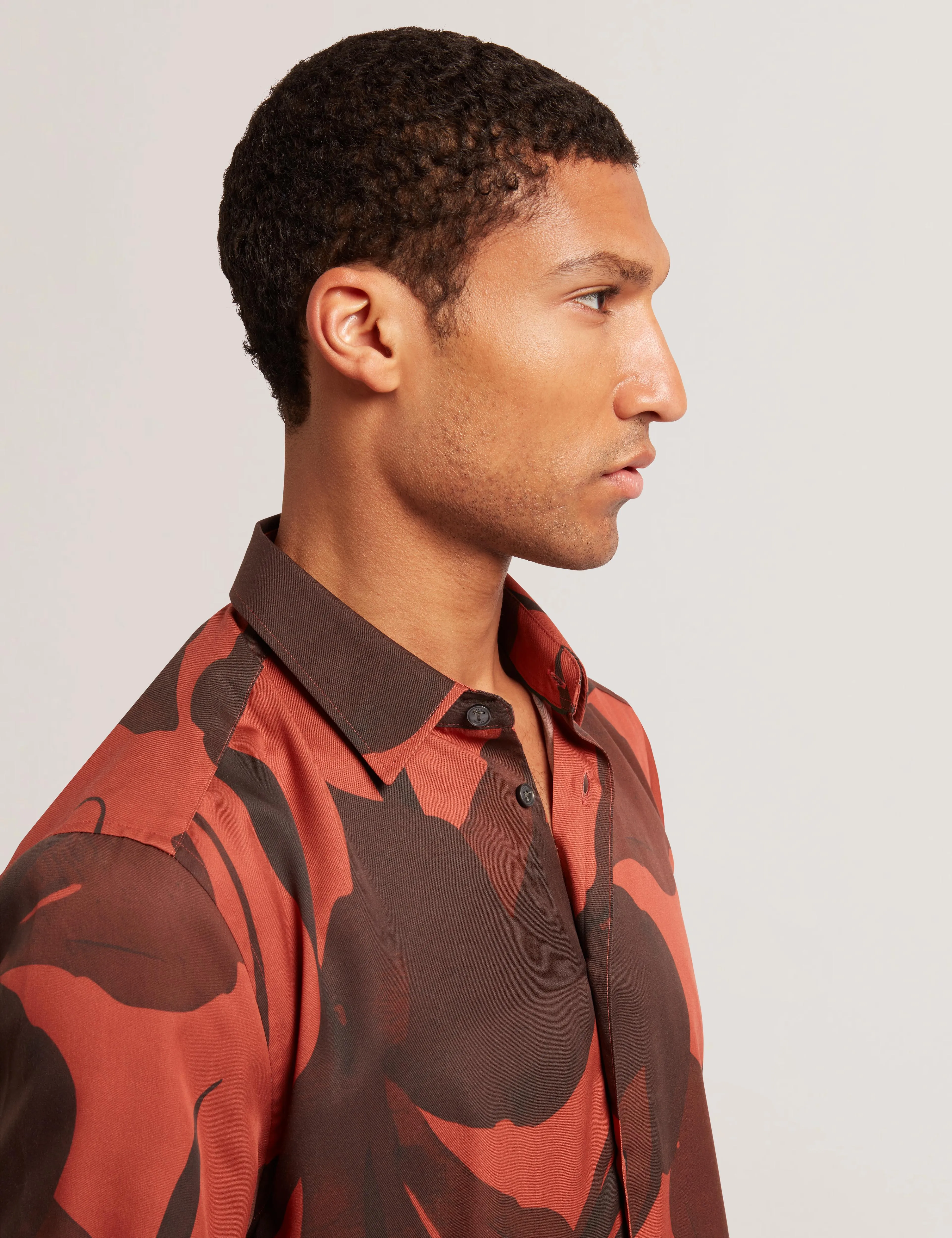 Durable Material PINEDA | RED