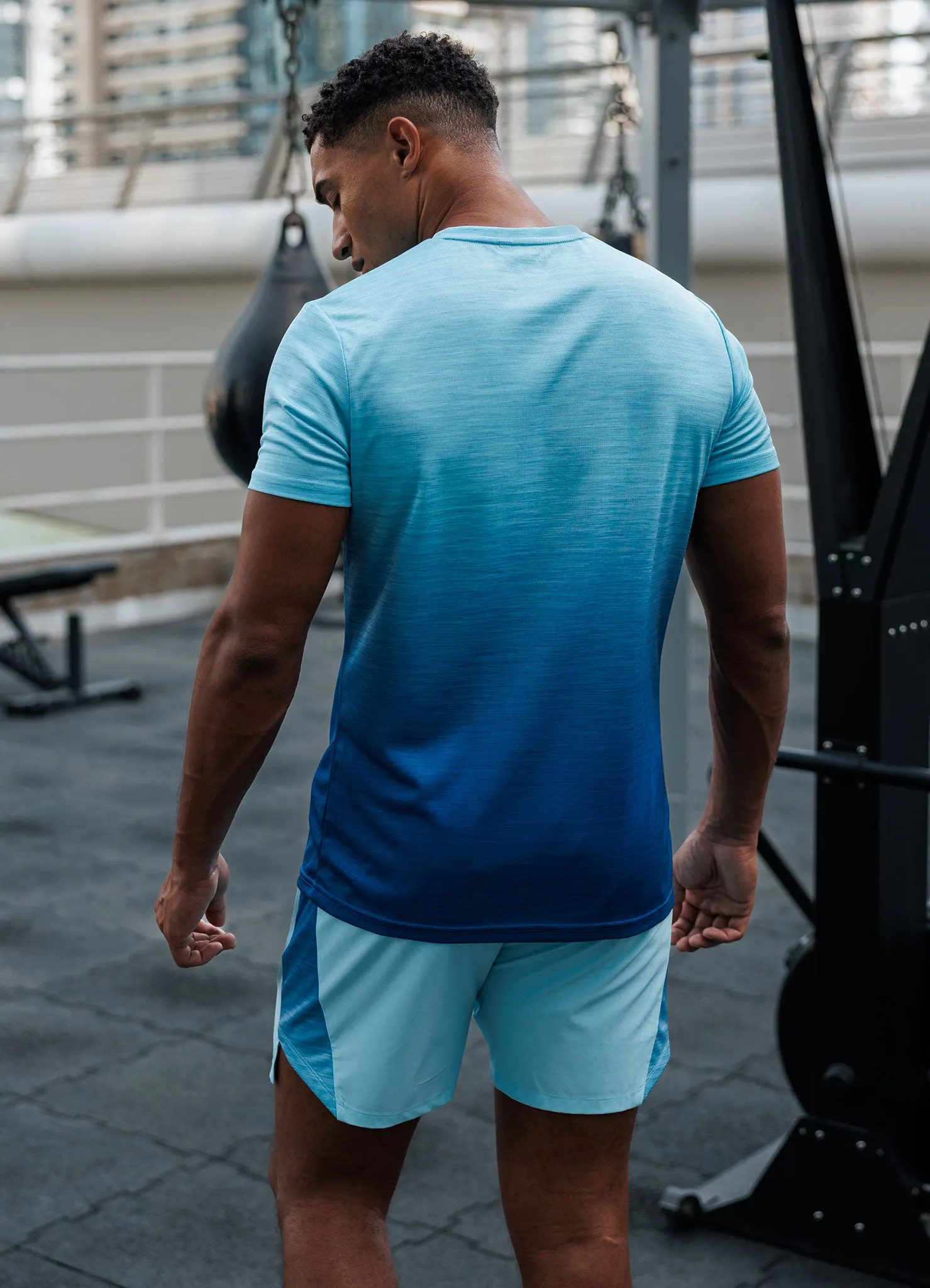 Fashionable Fit Gym King Ombre Space Dye Tee - Ocean Breeze