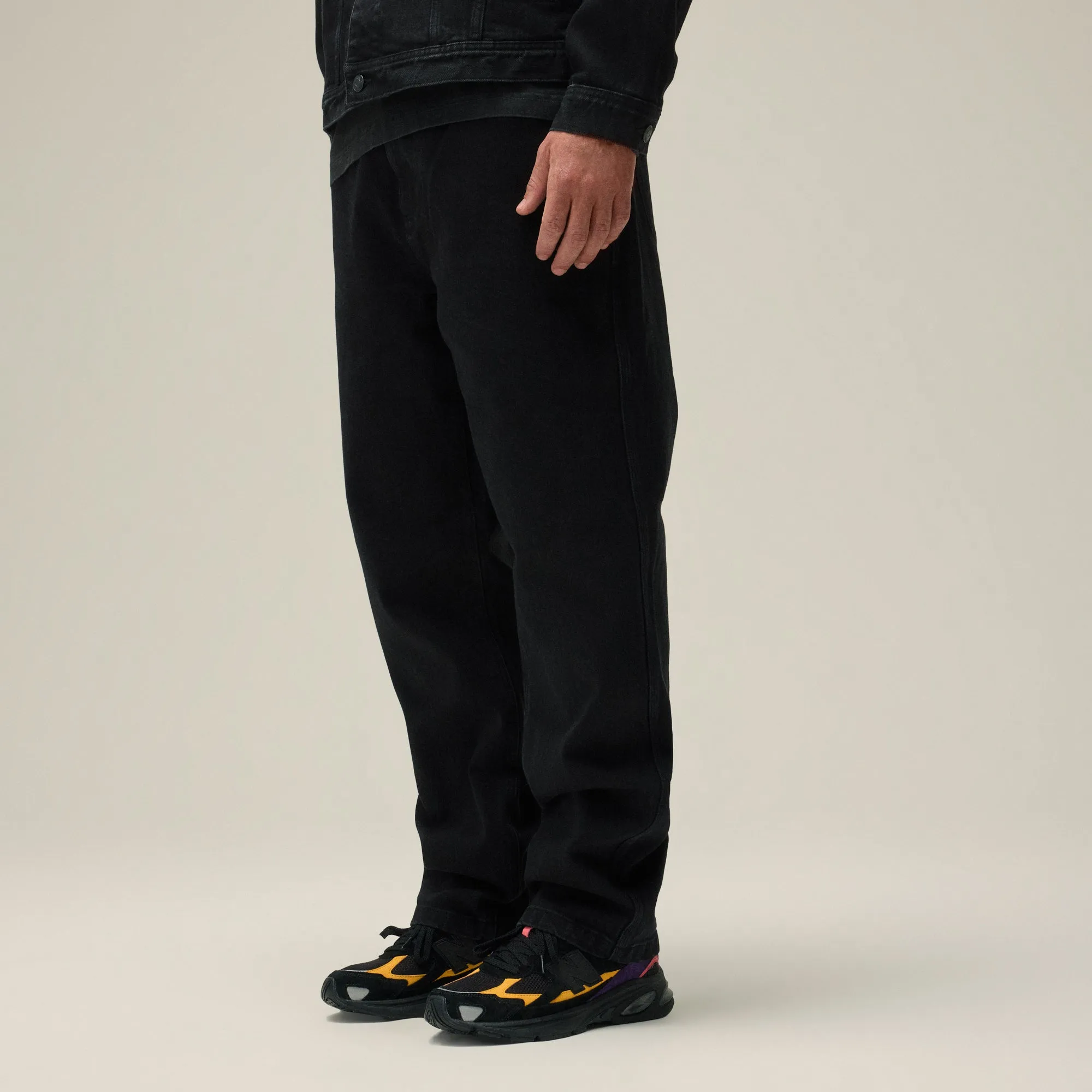 Clean Lines Everyday Comfort Wear Kith Centre Straight Jean - Black