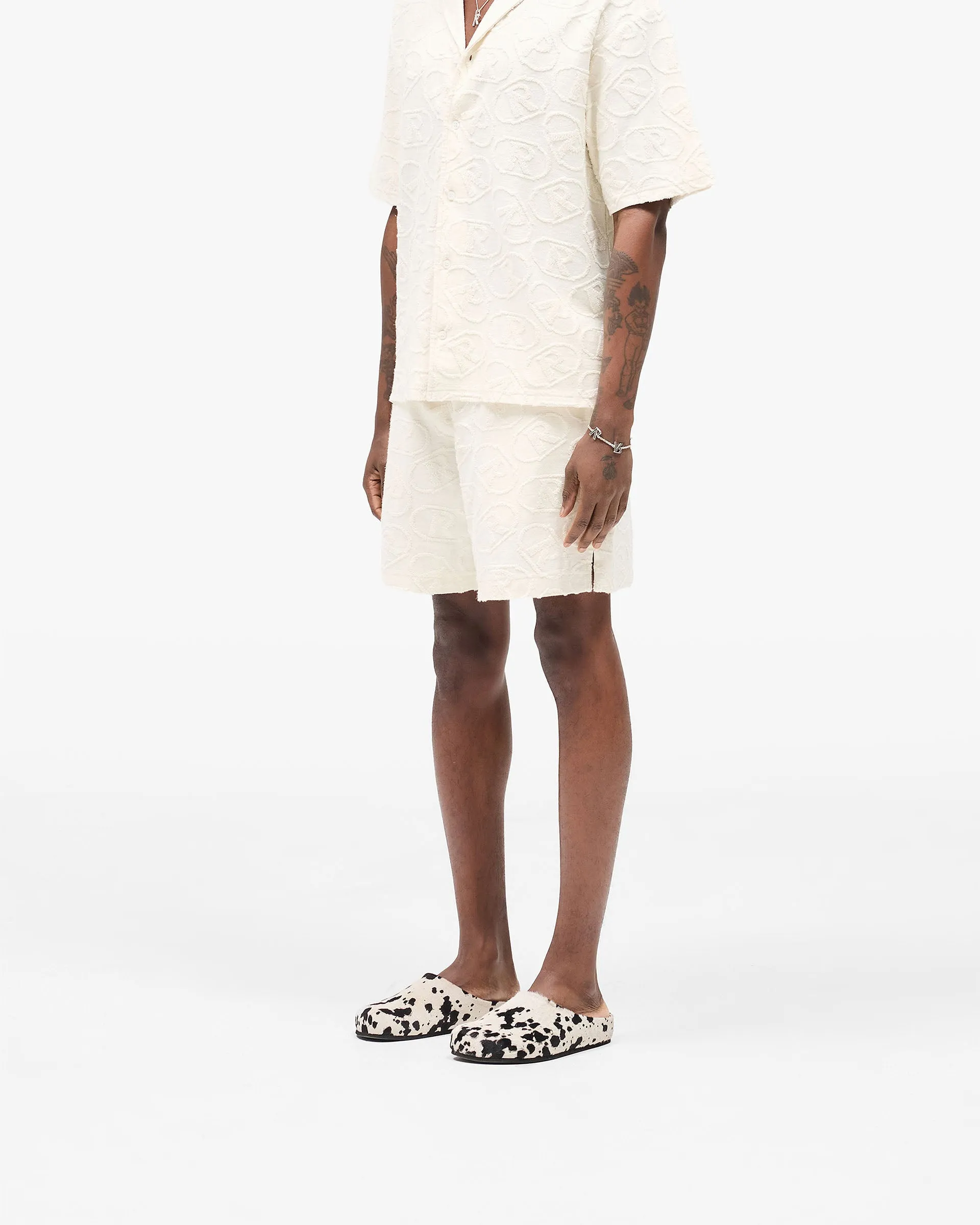 All Over Print Towel Short - Aged White Sporty Vibe