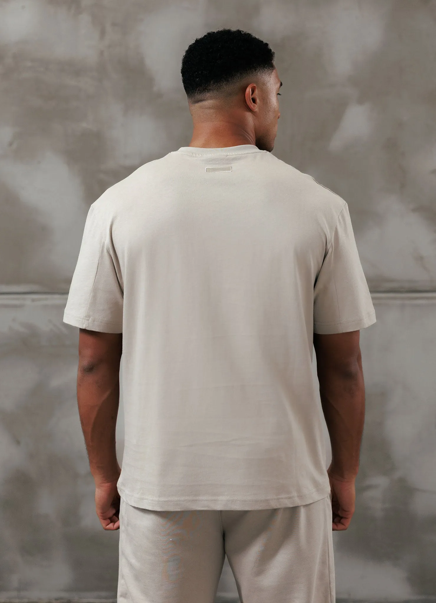 Fashionable Ease Light Fit Wear Gym King Script Relaxed Fit Tee - Light Sand