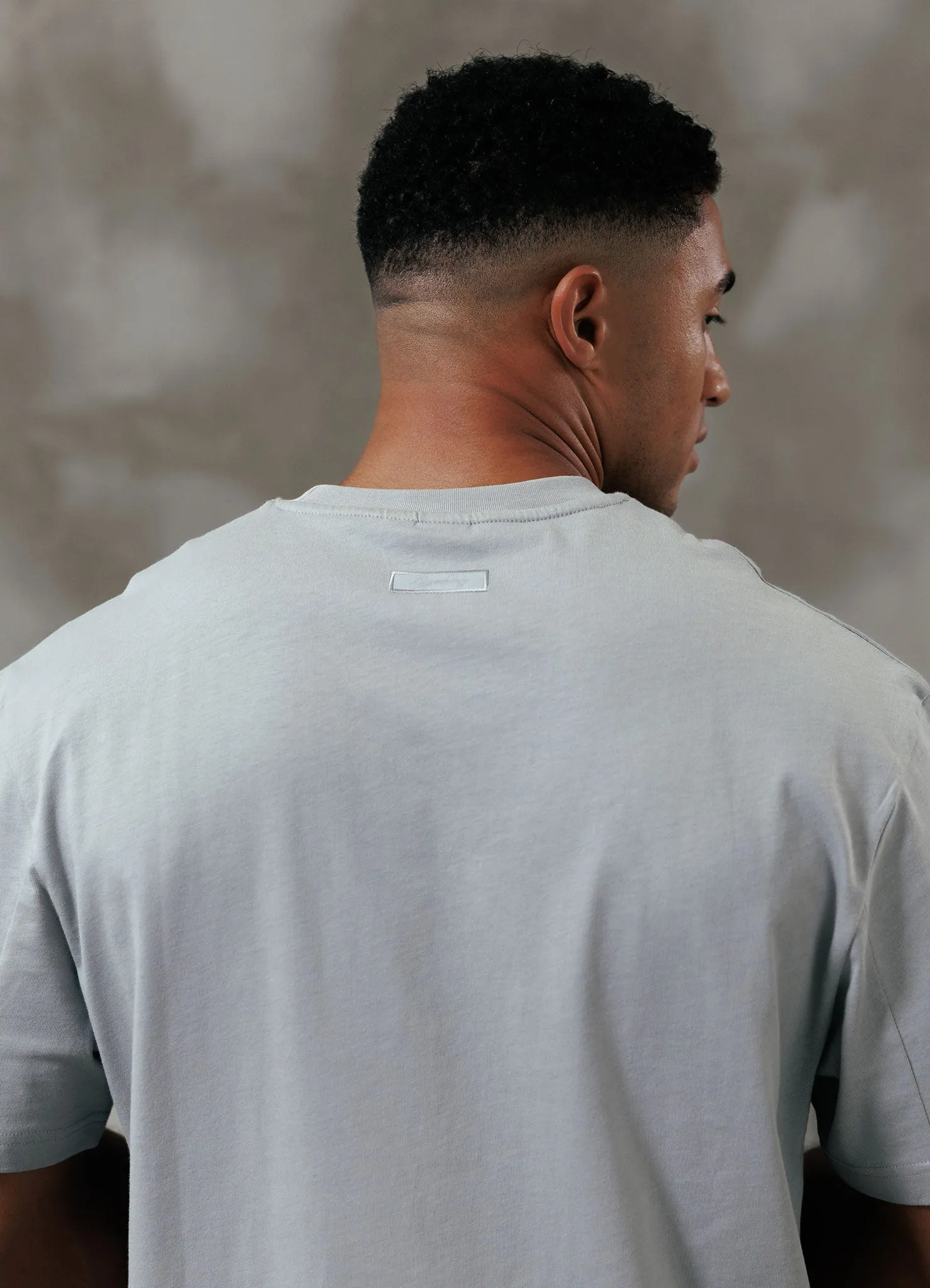 Oeko Tex Certified Gym King Script Relaxed Fit Tee - Urban Grey