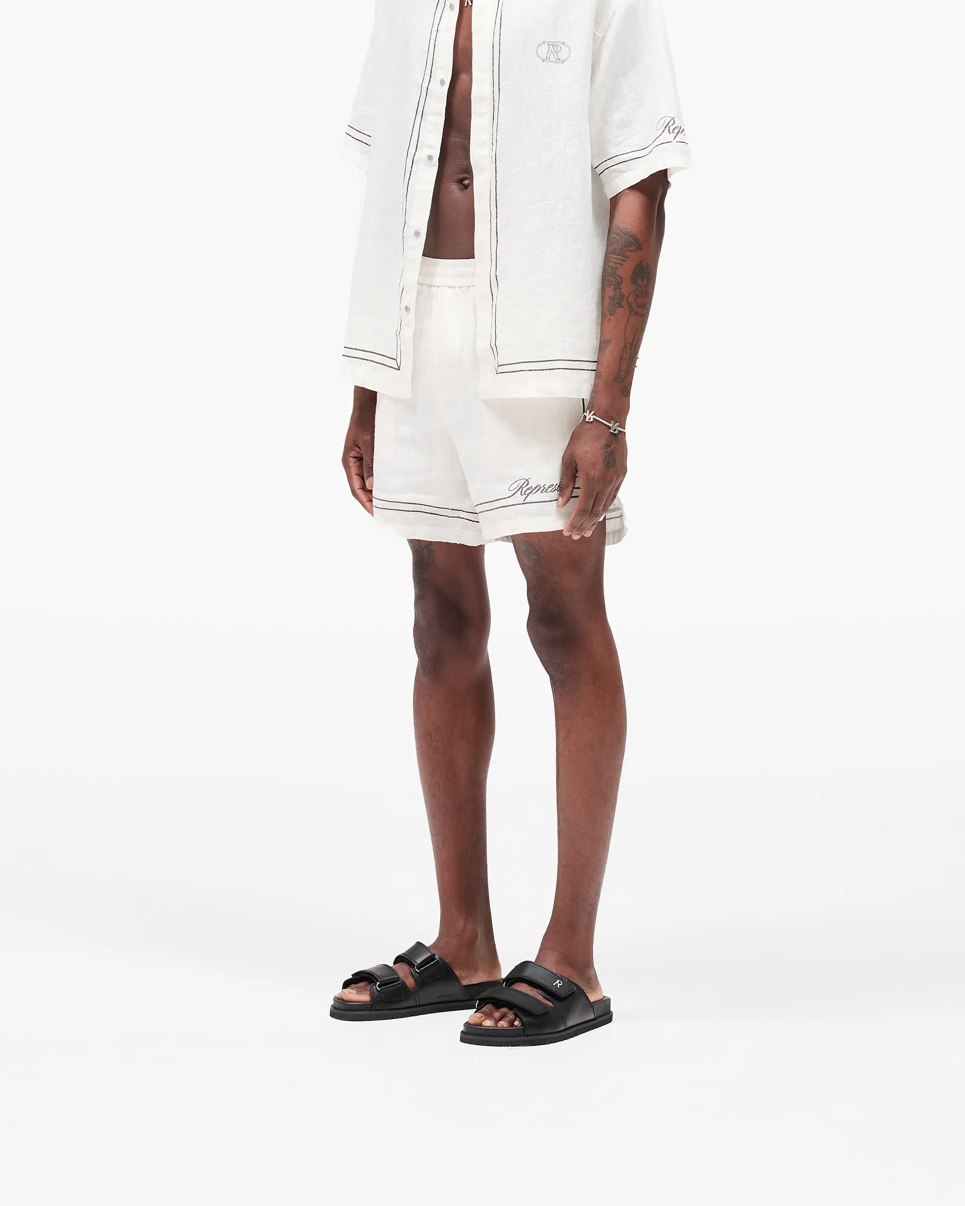 Border Short - Whisper White Beach Vacation Freestyle Fit