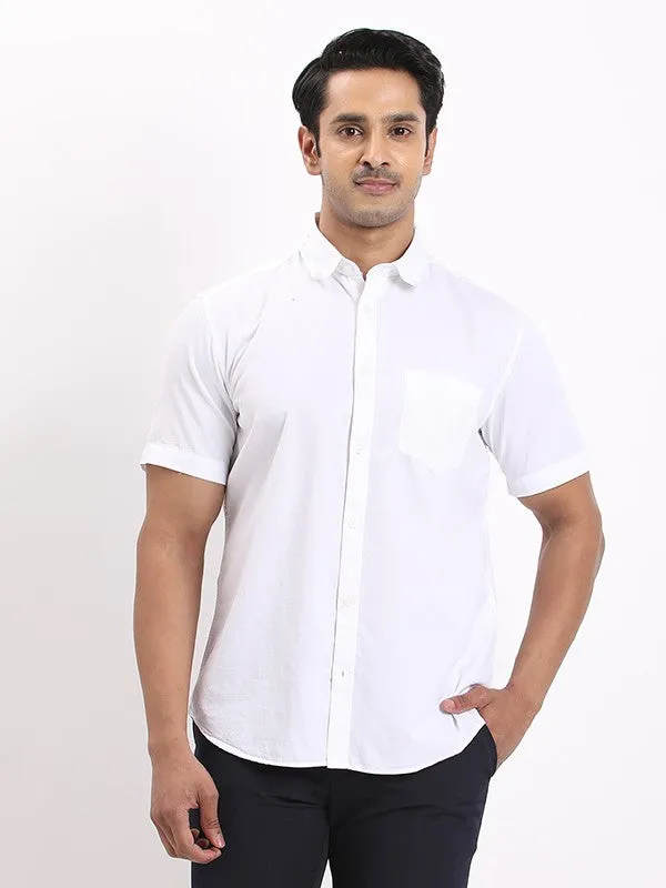 Timeless Fit Tailored Style Men Solid Half Sleeve Cotton Shirt
