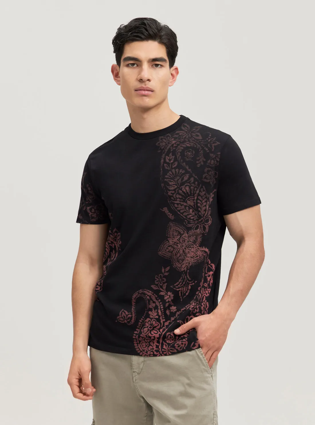 Eco Black Faded Paisley T-Shirt OdorResistant Fabric Athletic Fit