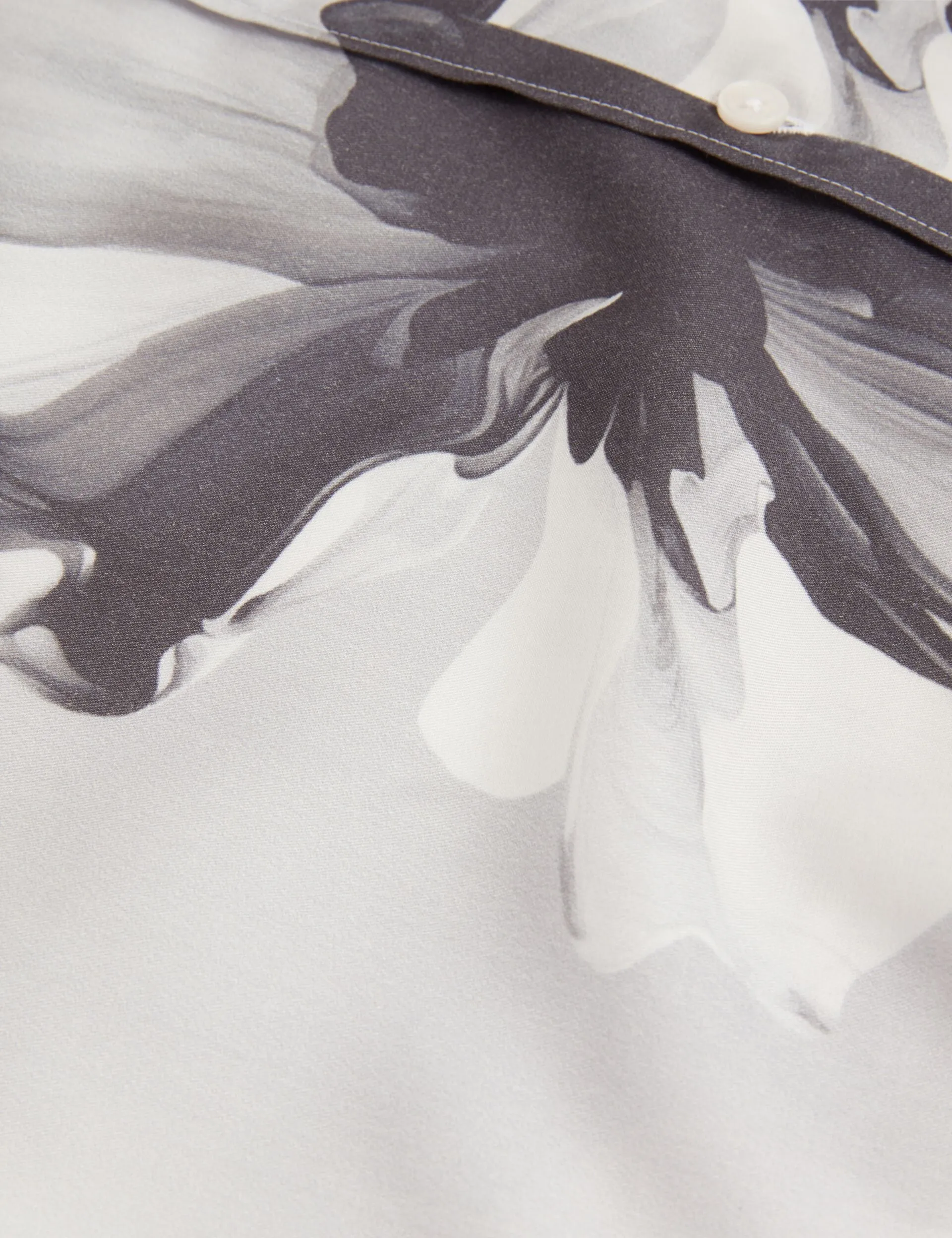 Relaxed Vibe AMUND | WHITE