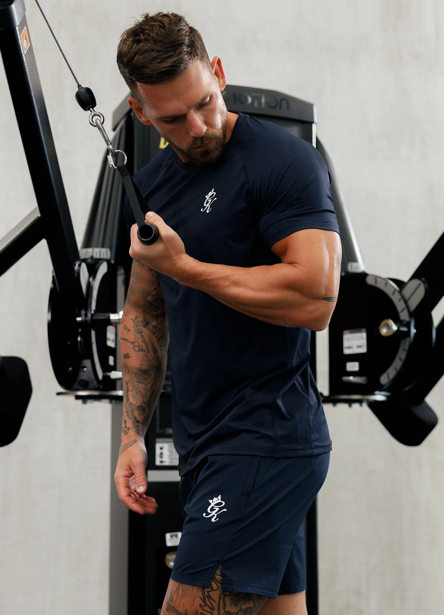 Gym King Energy Tee - Navy loose but not baggy