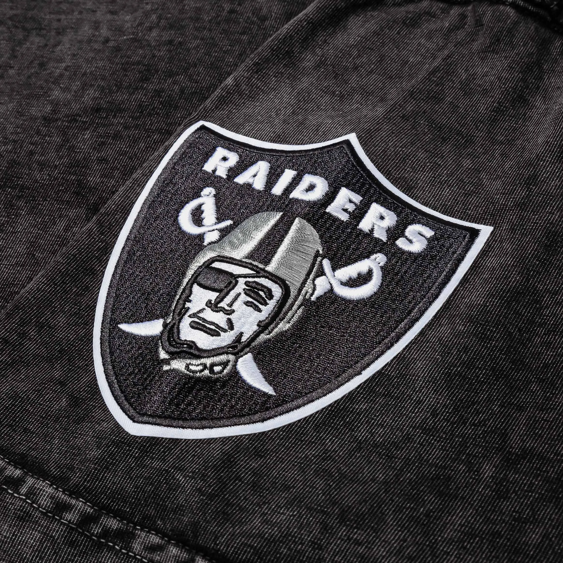 Shoe Palace Exclusive Las Vegas Raiders D??a De Muertos Skull Mens Short Sleeve Shirt (Black) All Day Comfort Simple yet stylish