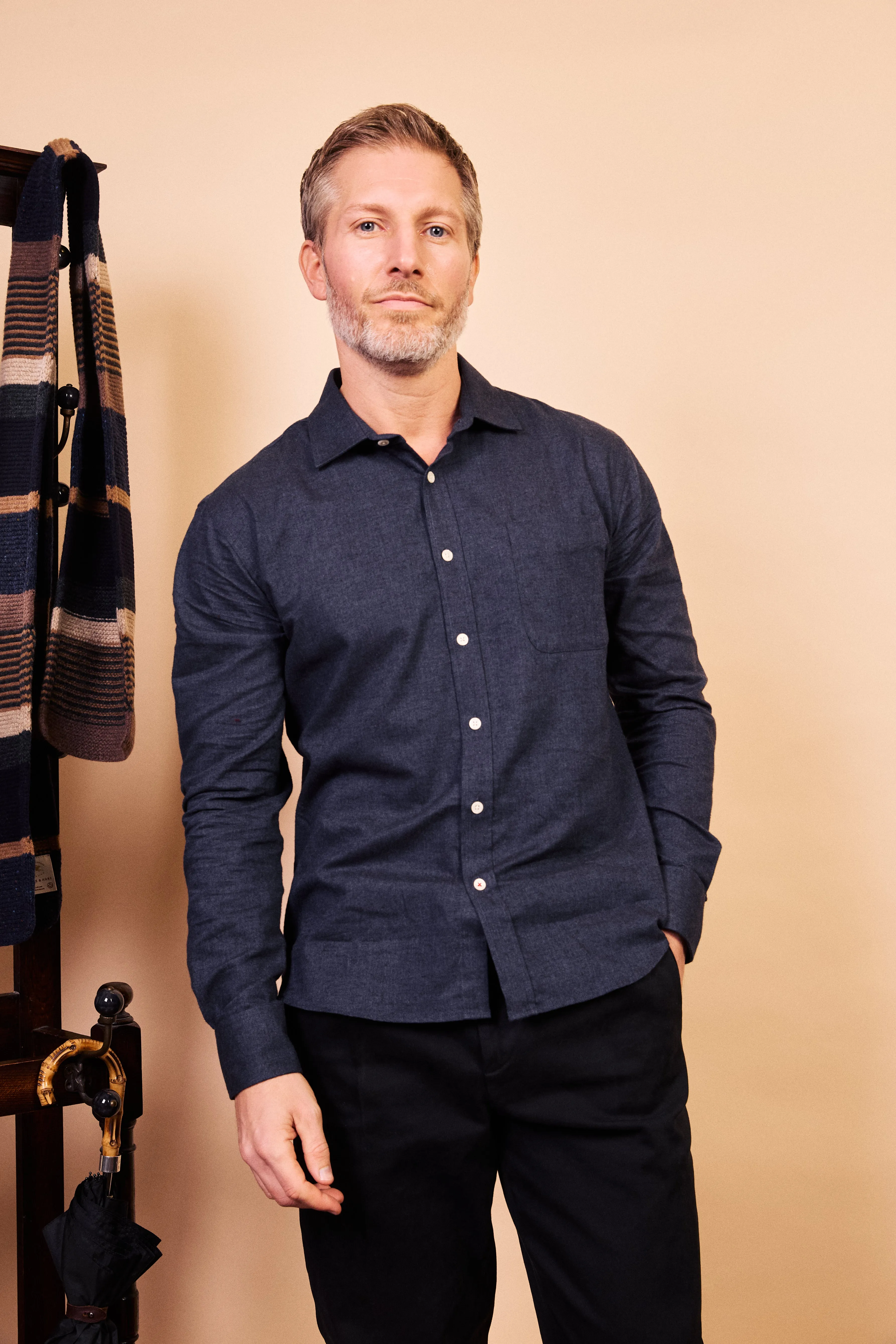 Minimal Look Classic Cotton Shirt - Navy Herringbone