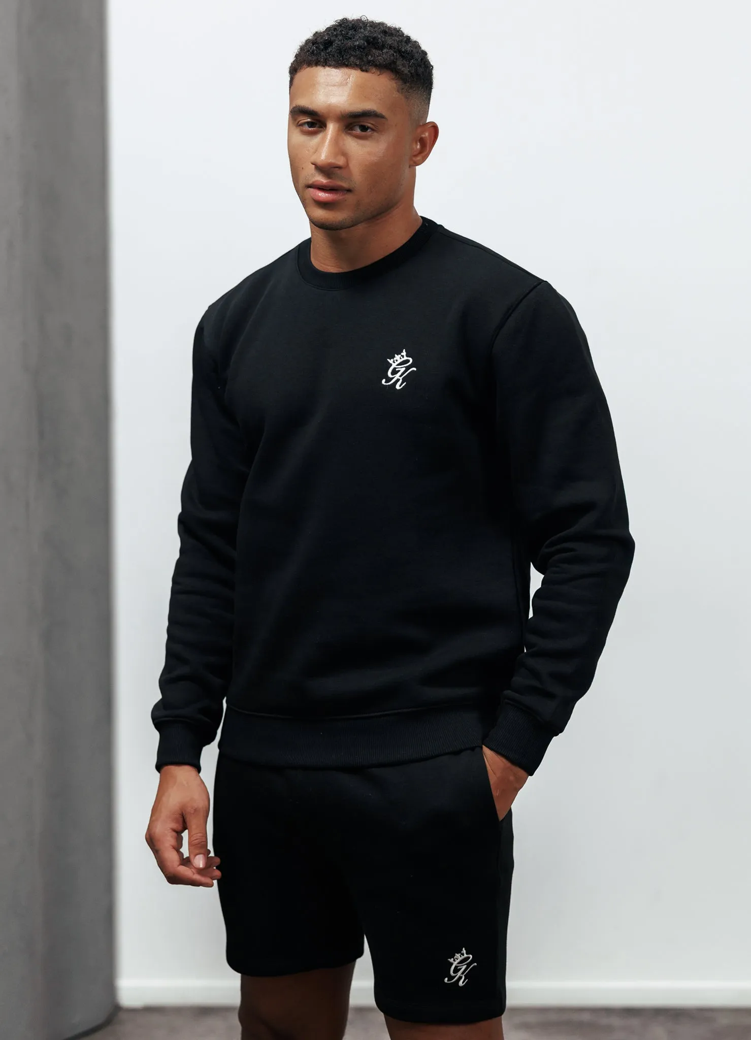 Gym King Fundamental Fleece Sweatshirt - Black Chic Design