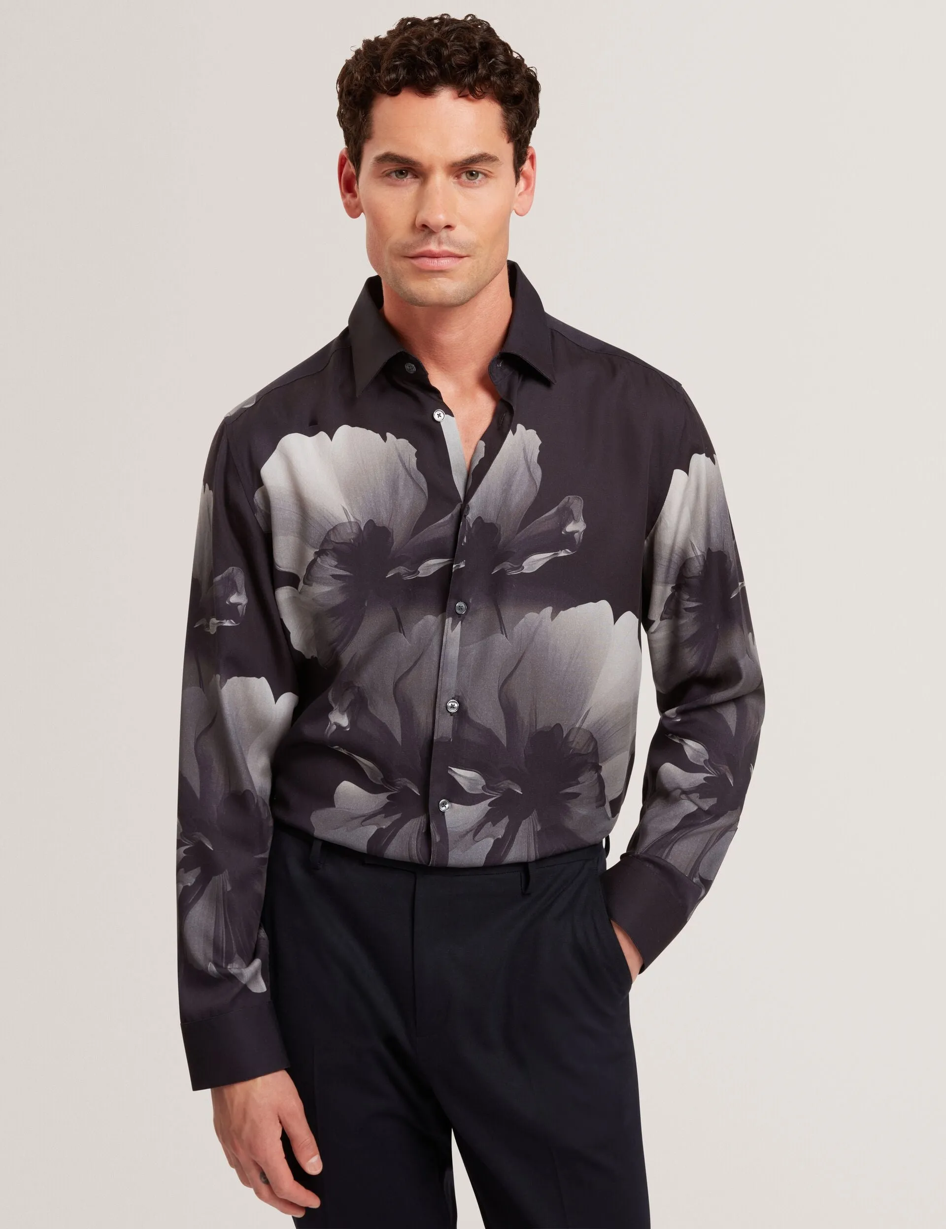 Chilly Day Wear AMUND | BLACK