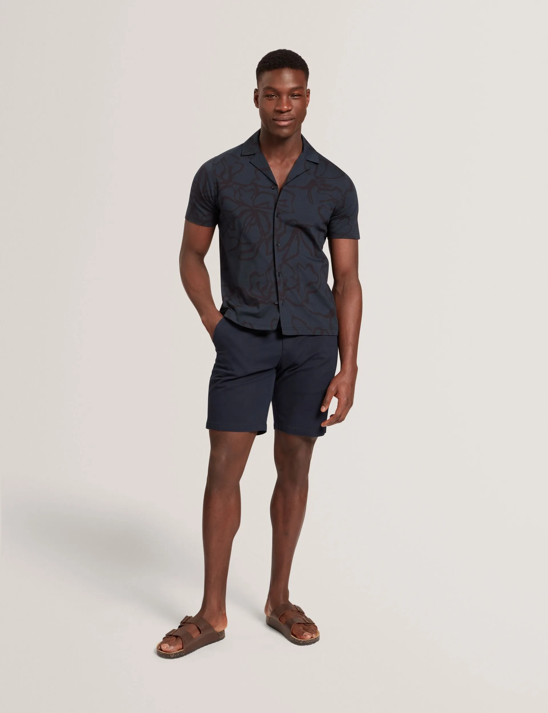 CLAUB | NAVY Anti Pilling Treatment Wrinkle Free Care