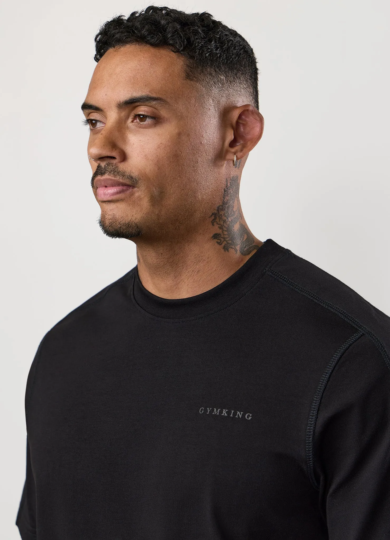 Gym King Linear Jersey Tee - Black Easy Style Wear