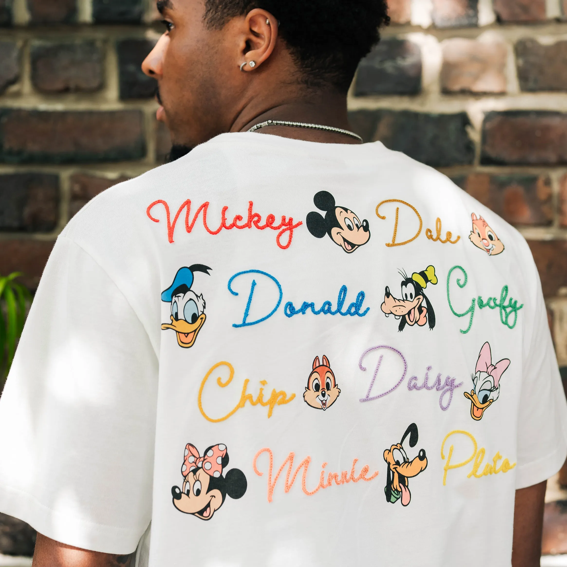 Breathable Design Versatile Fit Disney Mickey and Friends By Shoe Palace Disney Characters Mens Short Sleeve Shirt (White/Red)