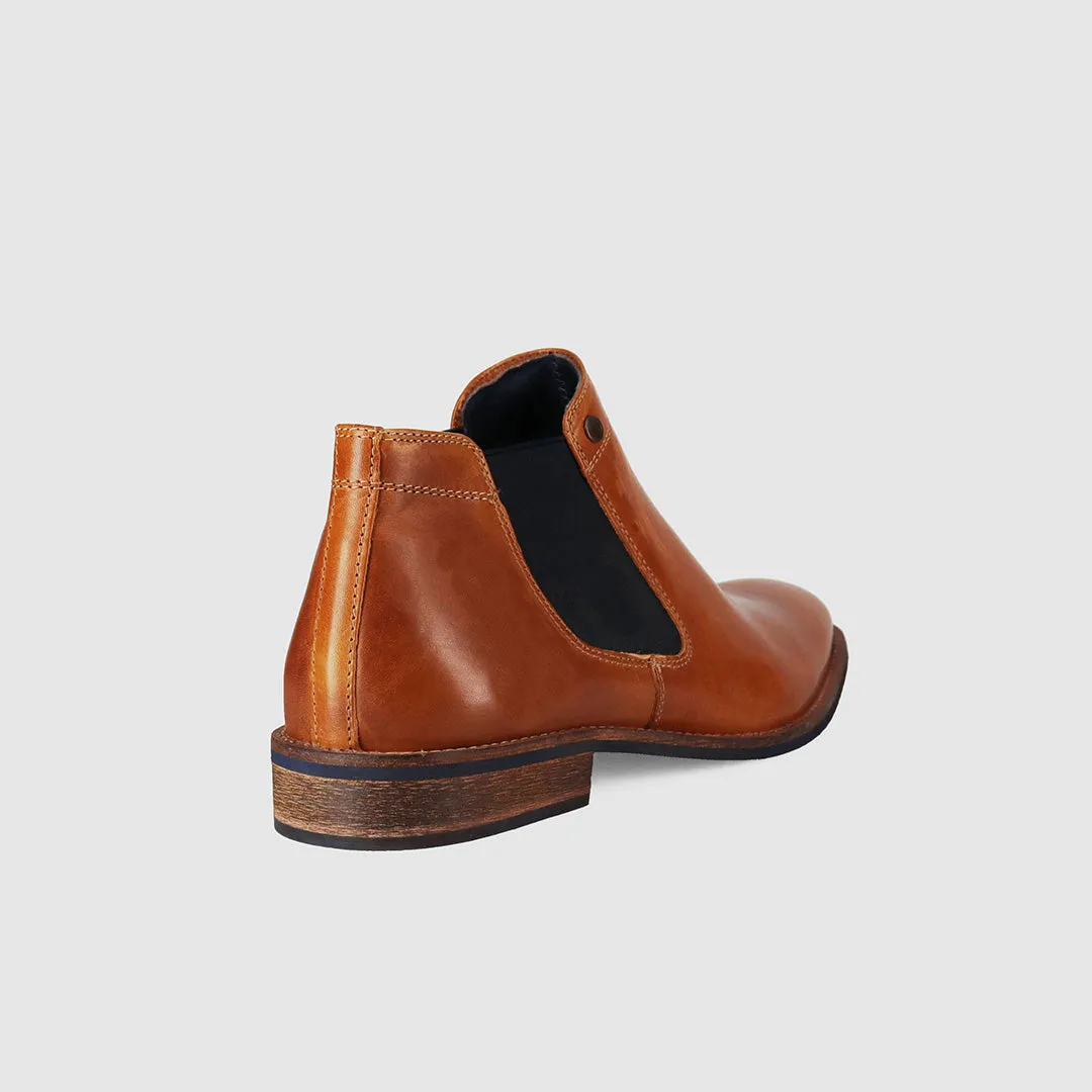 Slip   Resistant Unisex Cool Drake Chelsea Boots Tan