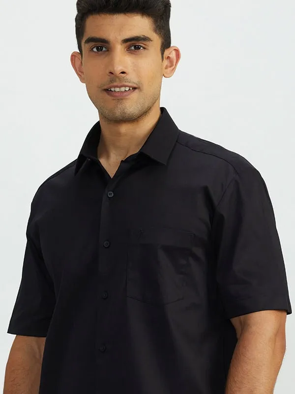 Men Solid Half Sleeve Cotton Stretch Shirt Mesh Insert