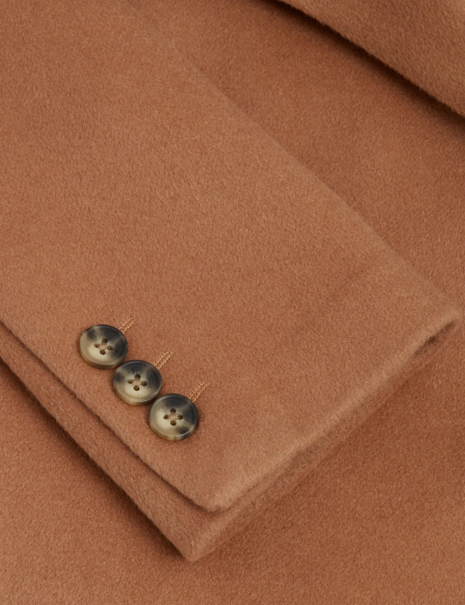 Sport Inspired Style Urban Fit Look ALERTON | TAN