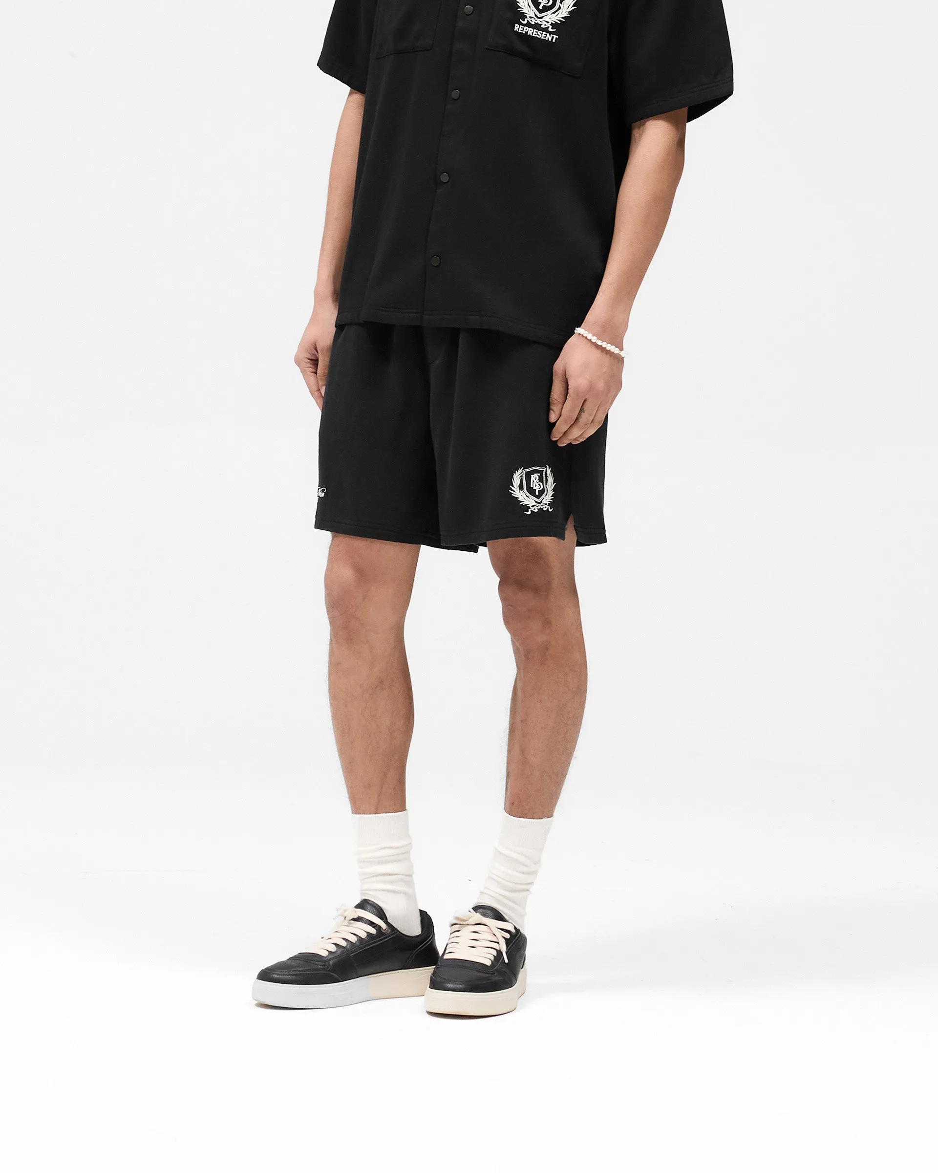 Breezy Waist Casual Stretch Represent Crest Short - Jet Black