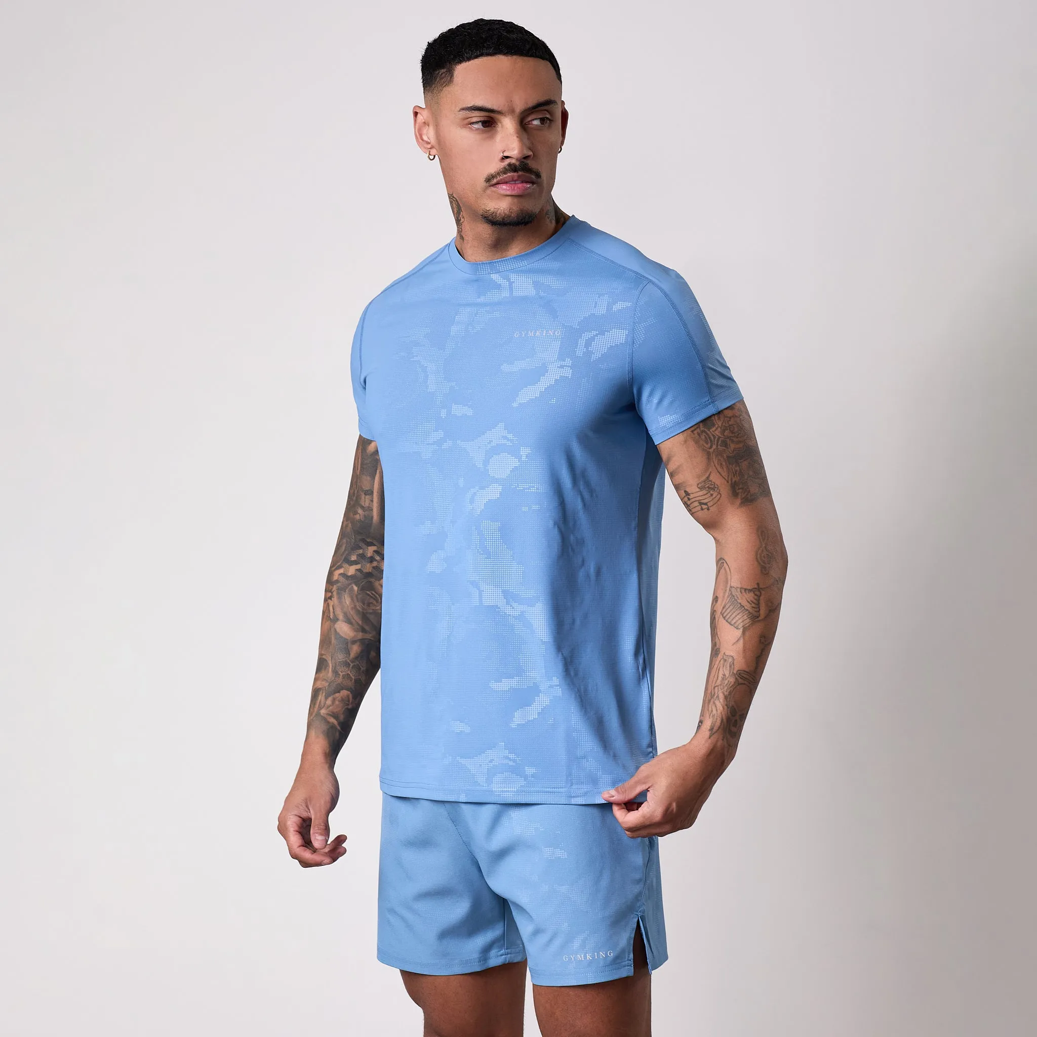 Summer Wardrobe LayeringFriendly Gym King Debossed Camo SS Tee - Coastal Blue