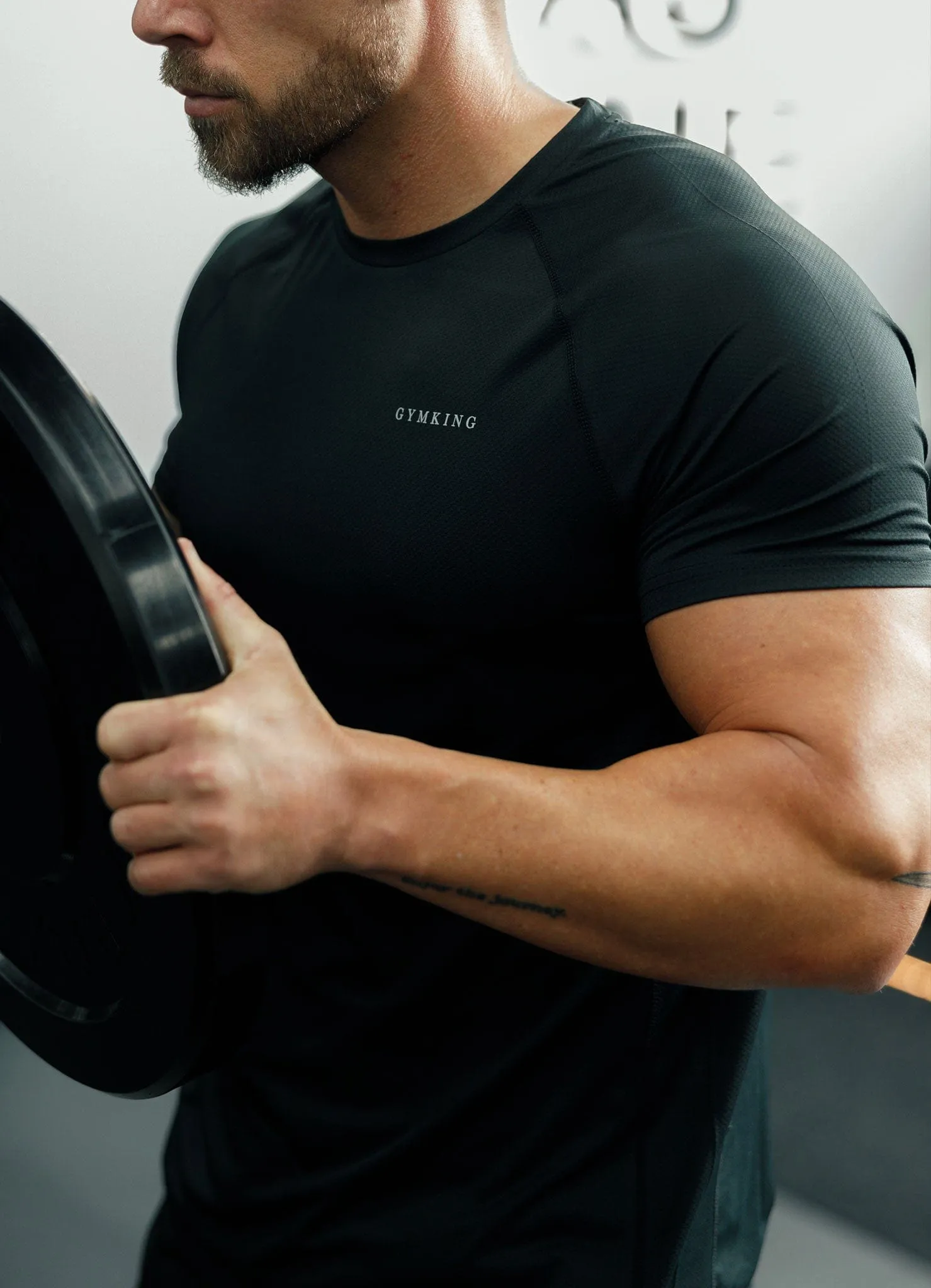 Non Toxic Materials Seasonal Fashion Gym King Energy Linear Tee - Black