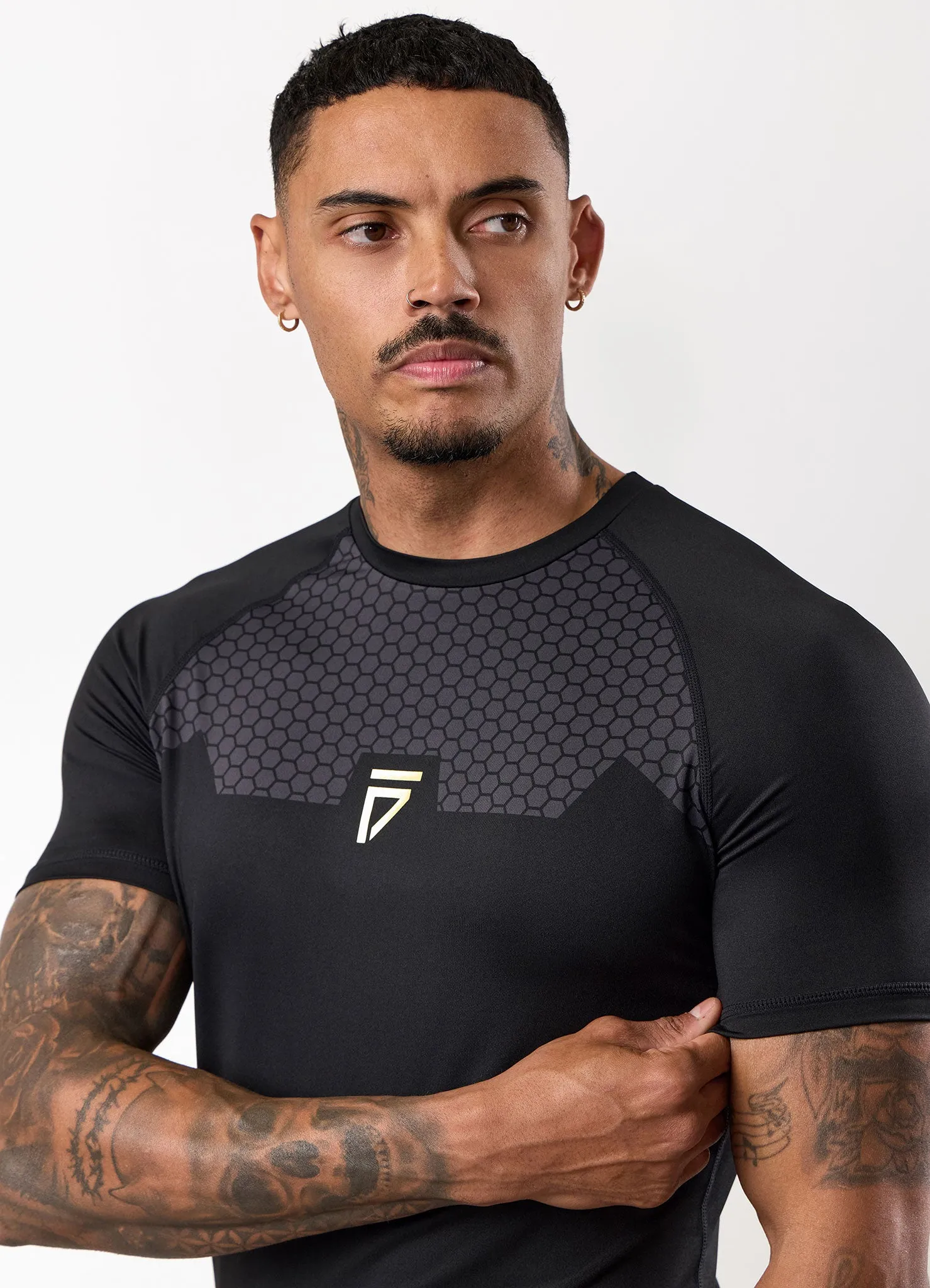 Gym King Fight Division Combat Short Sleeve Rash Guard - Black Trendy Comfort