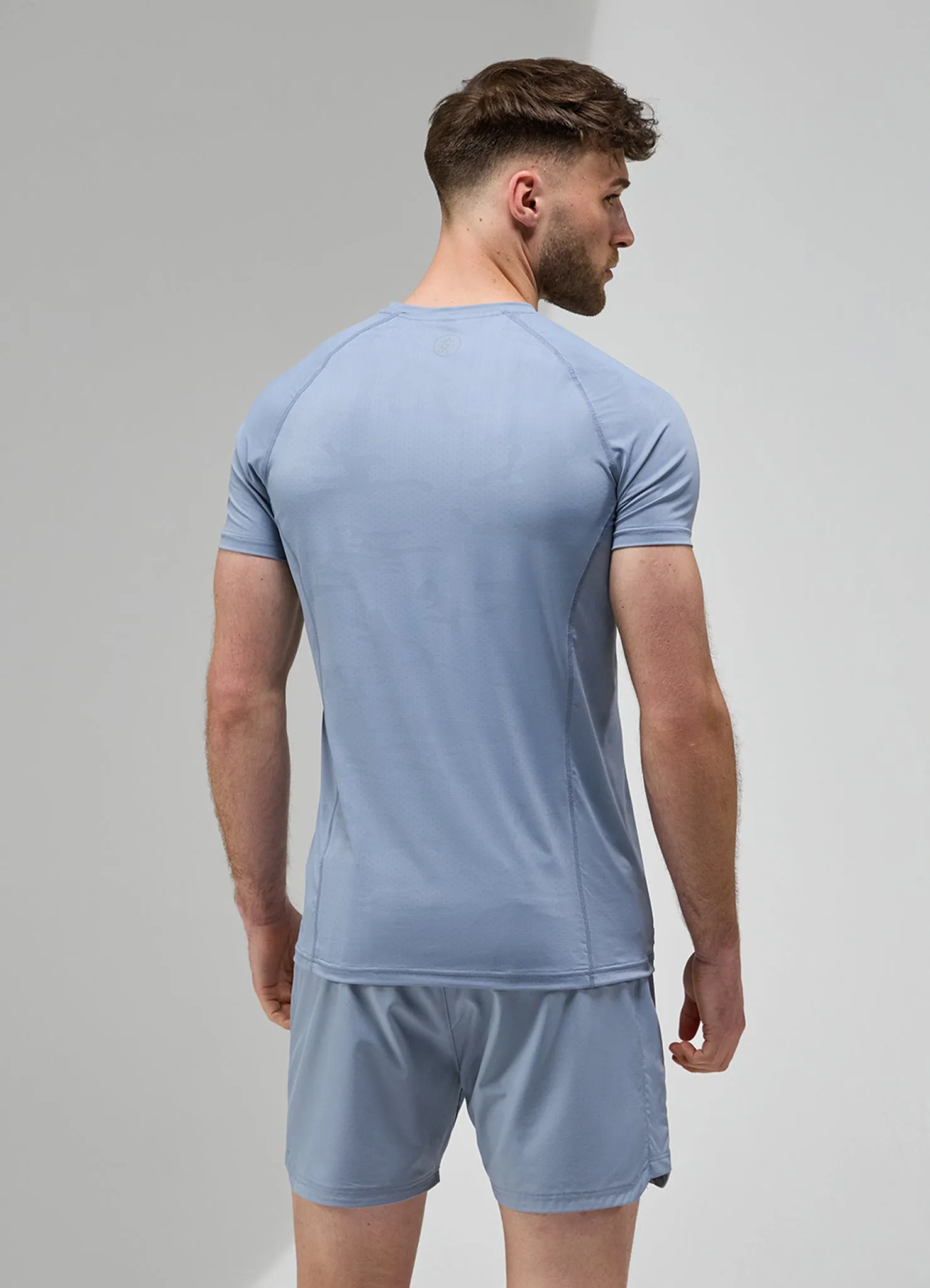 Multi Panel Design Relaxed Wear Gym King Focus Camo Knit Tee - Dusk Blue