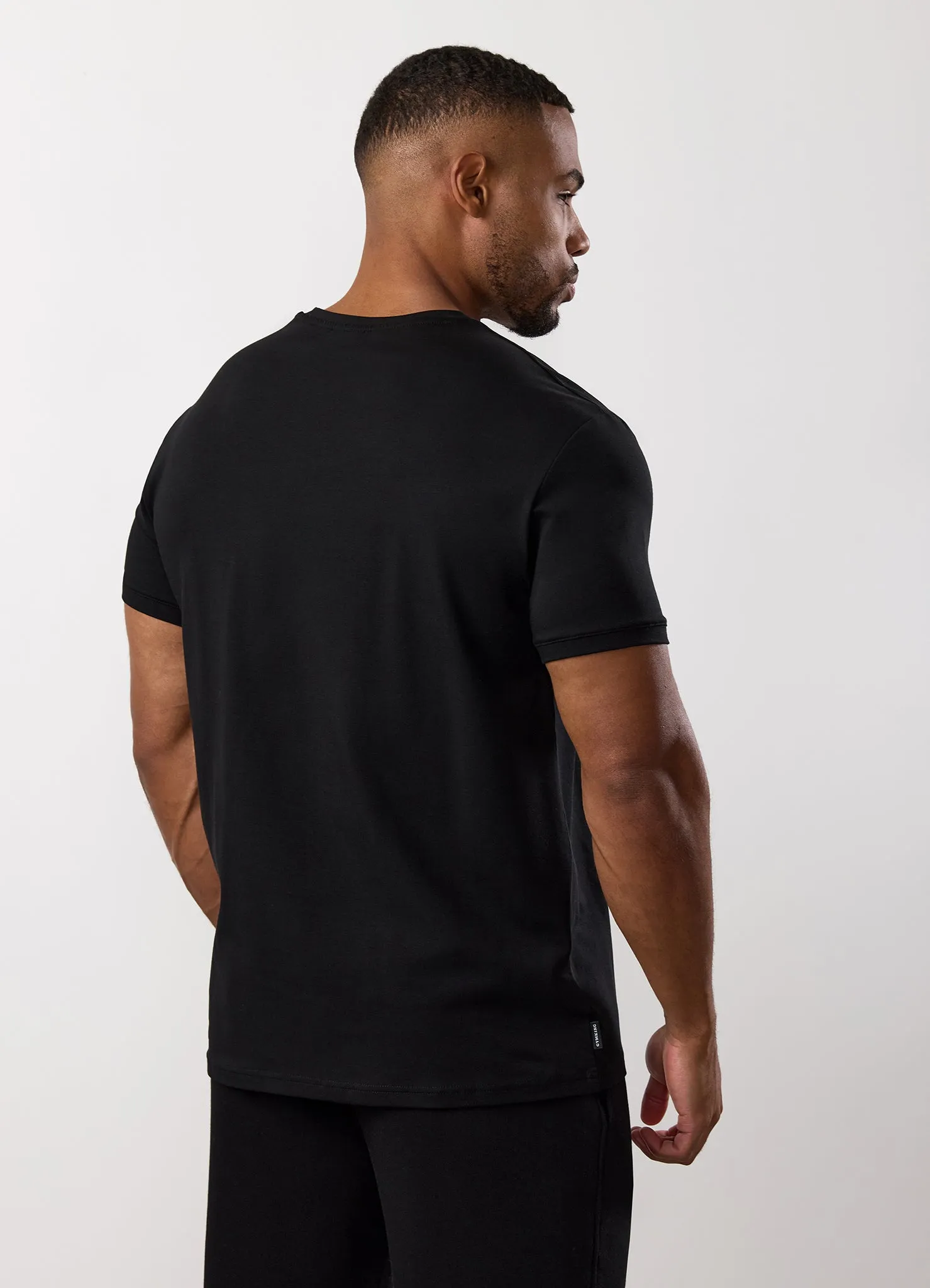 Stretch Material Gym King Fundamental Linear Tee - Black