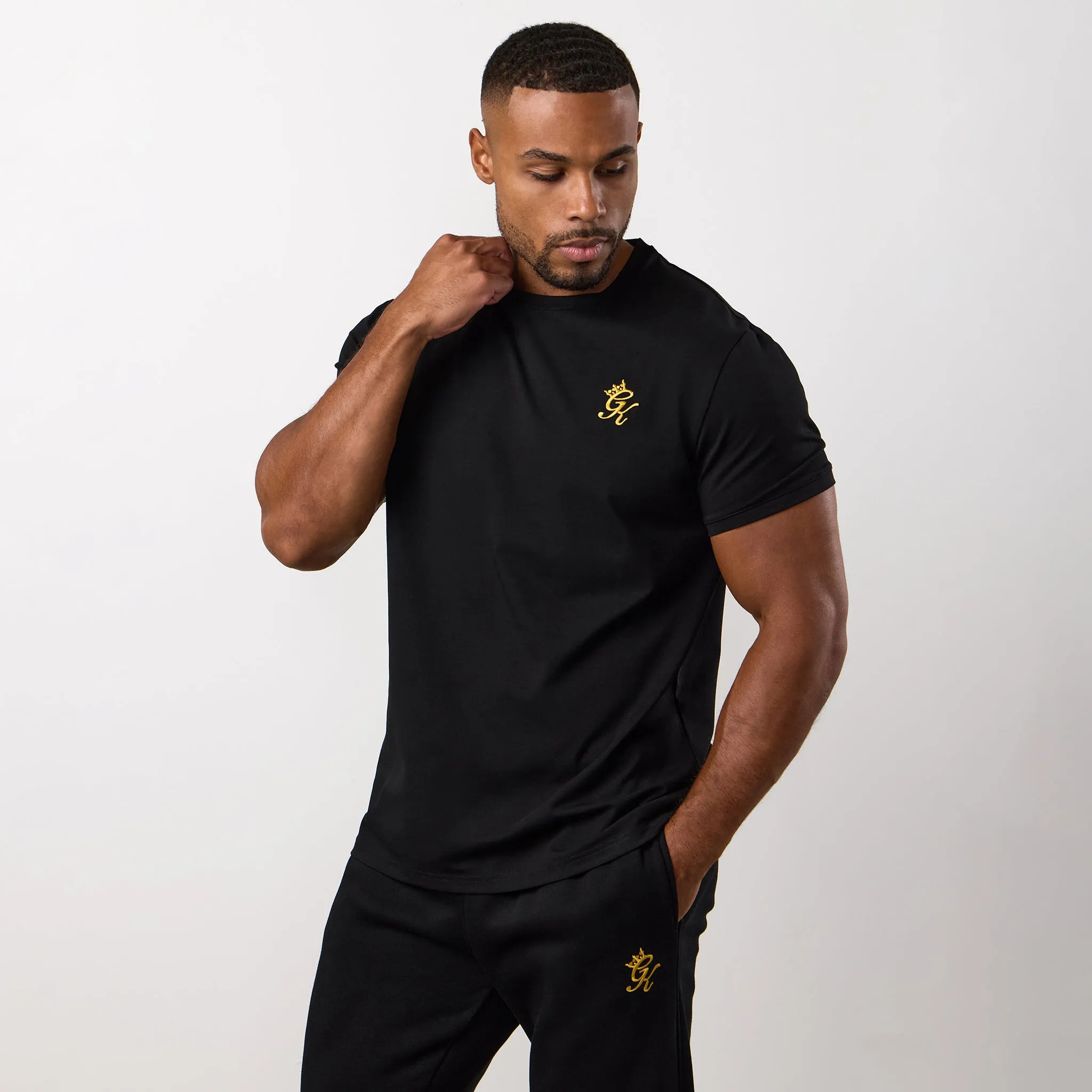 Soft and Lightweight Relaxed Waist Gym King Fundamental Tee - Black/Gold