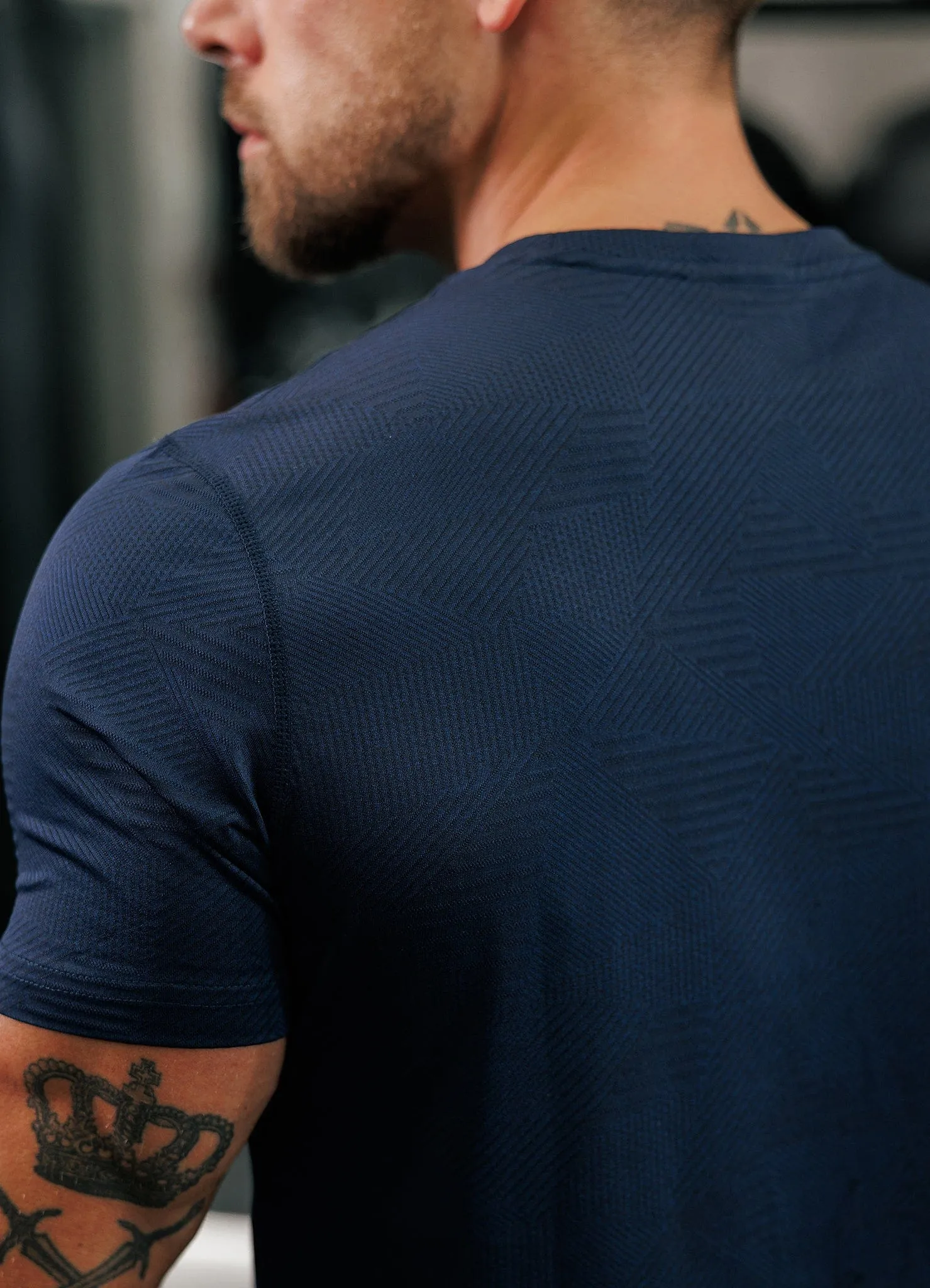 Flexible Waist Gym King Geometric Knit Tee - Navy