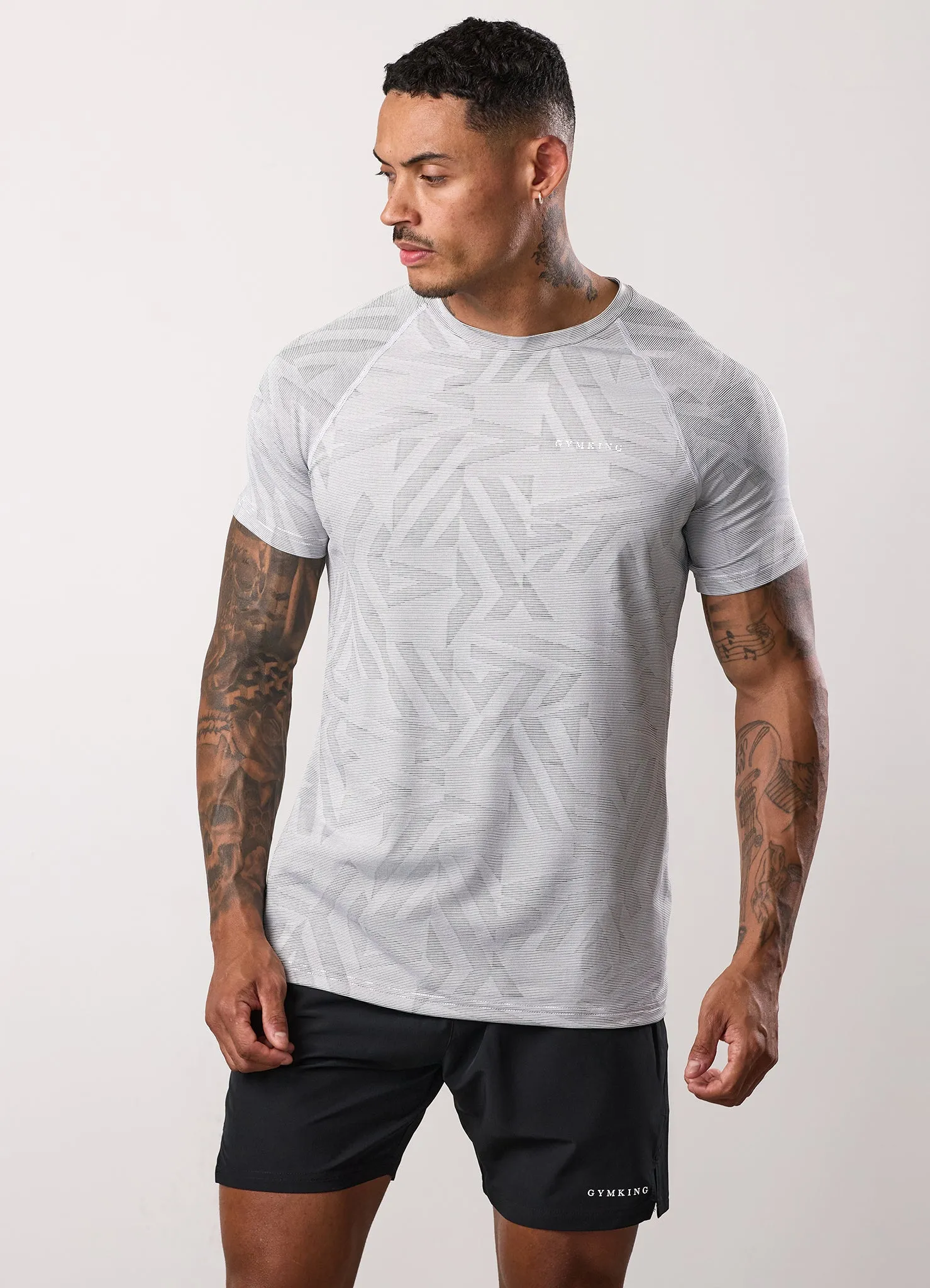 Gym King Limitless Abstract Knit Tee - White/Black Versatile Comfort Wear