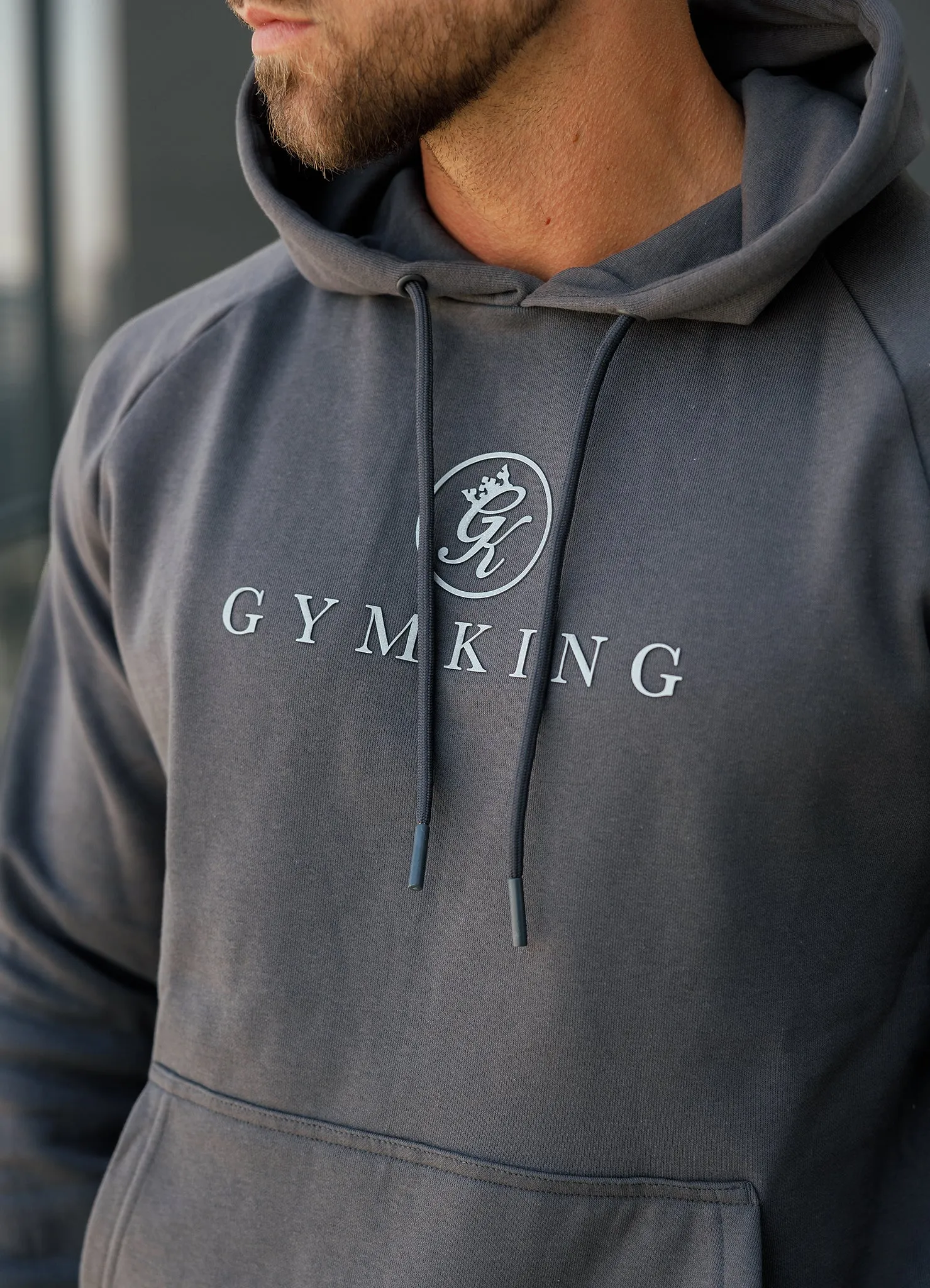 Gym King Pro Logo Fleece Hood - Graphite Relaxed Vibes