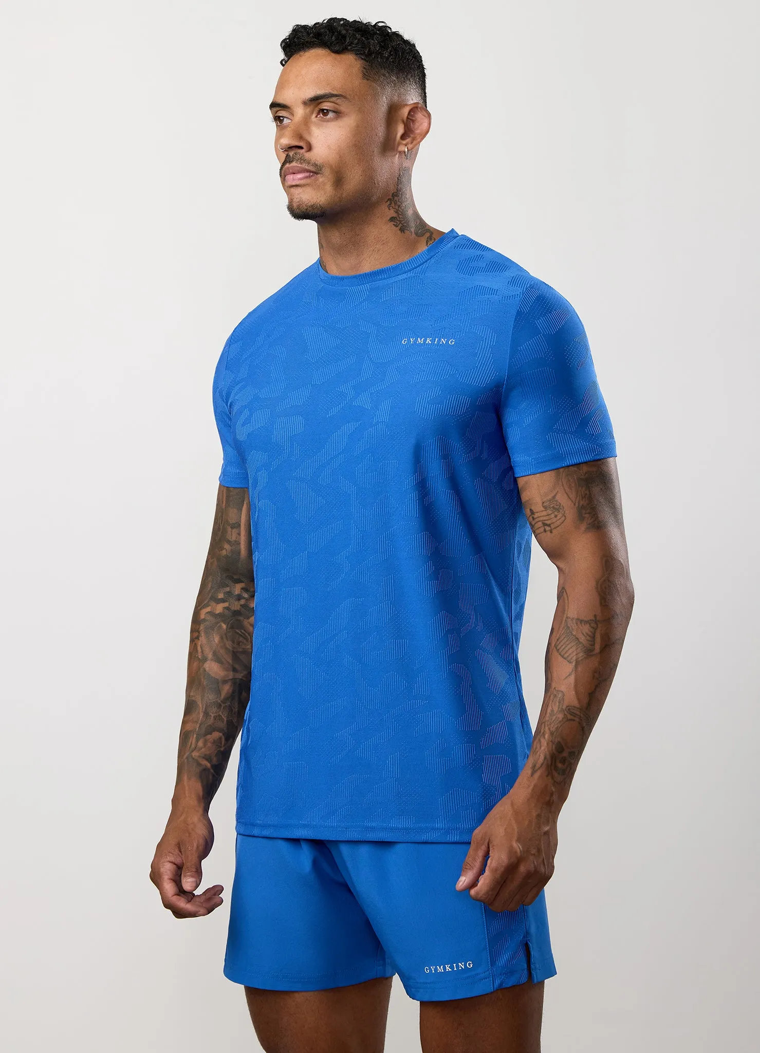 Gym King Progress Texture Tee - Electric Blue Weekend Smart Look Everyday Chic