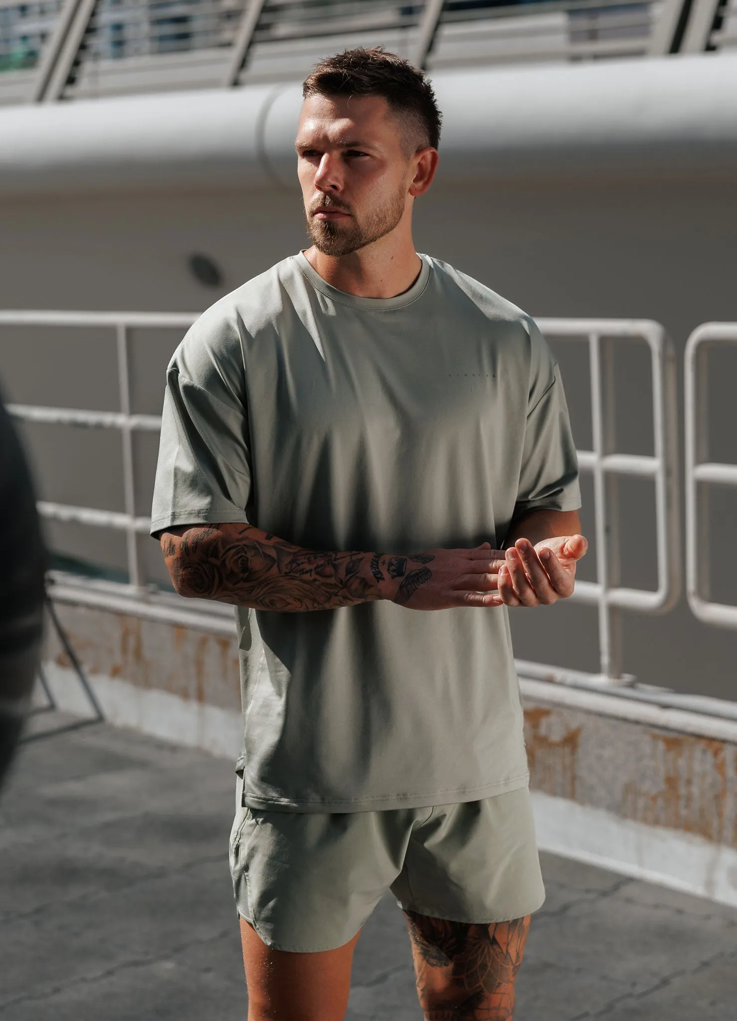 Easygoing Wear Bohemian freedom Gym King Purpose Tee - Soft Khaki