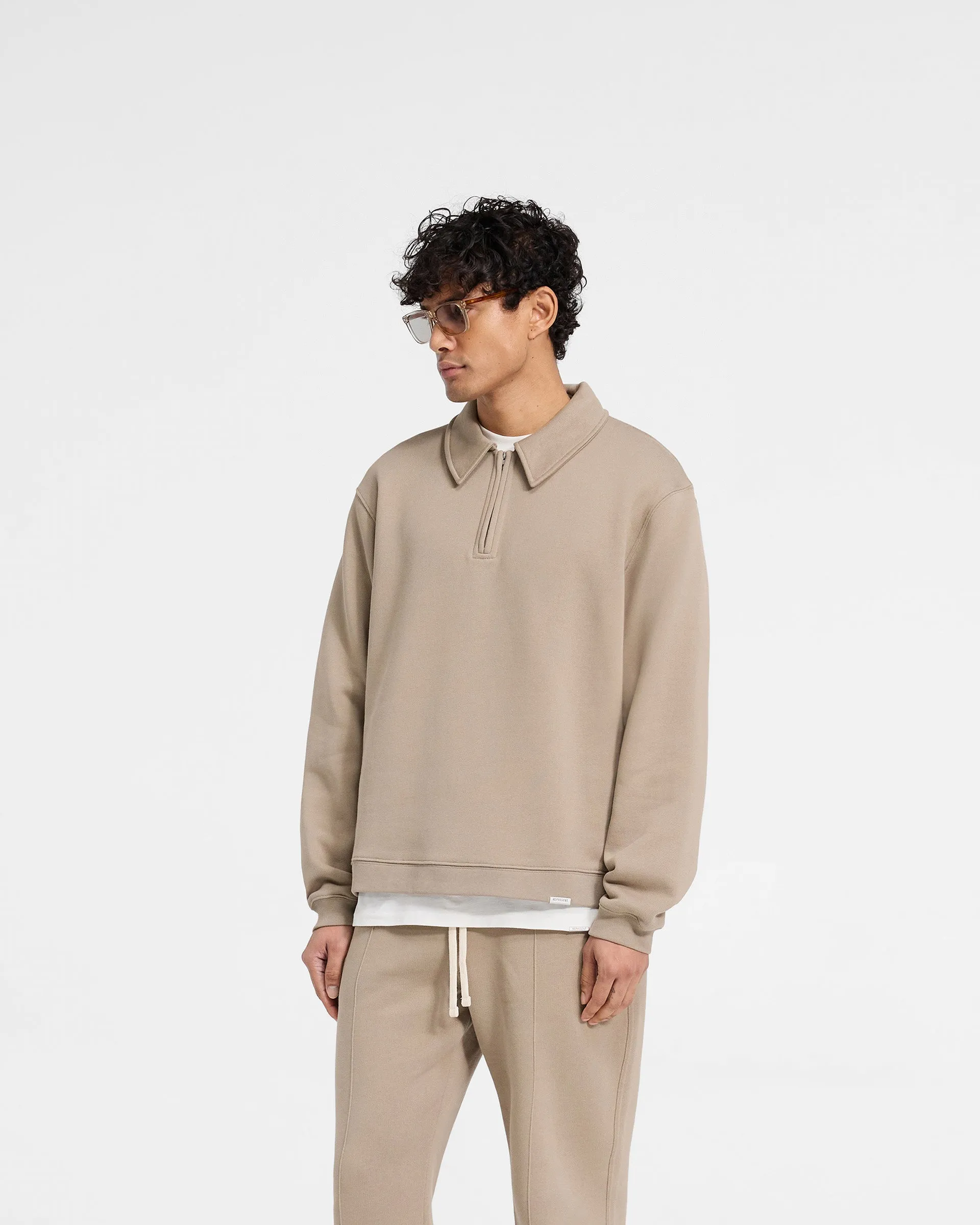 Initial Boxy Quarter Zip - Dune clip accents Layer Minimal