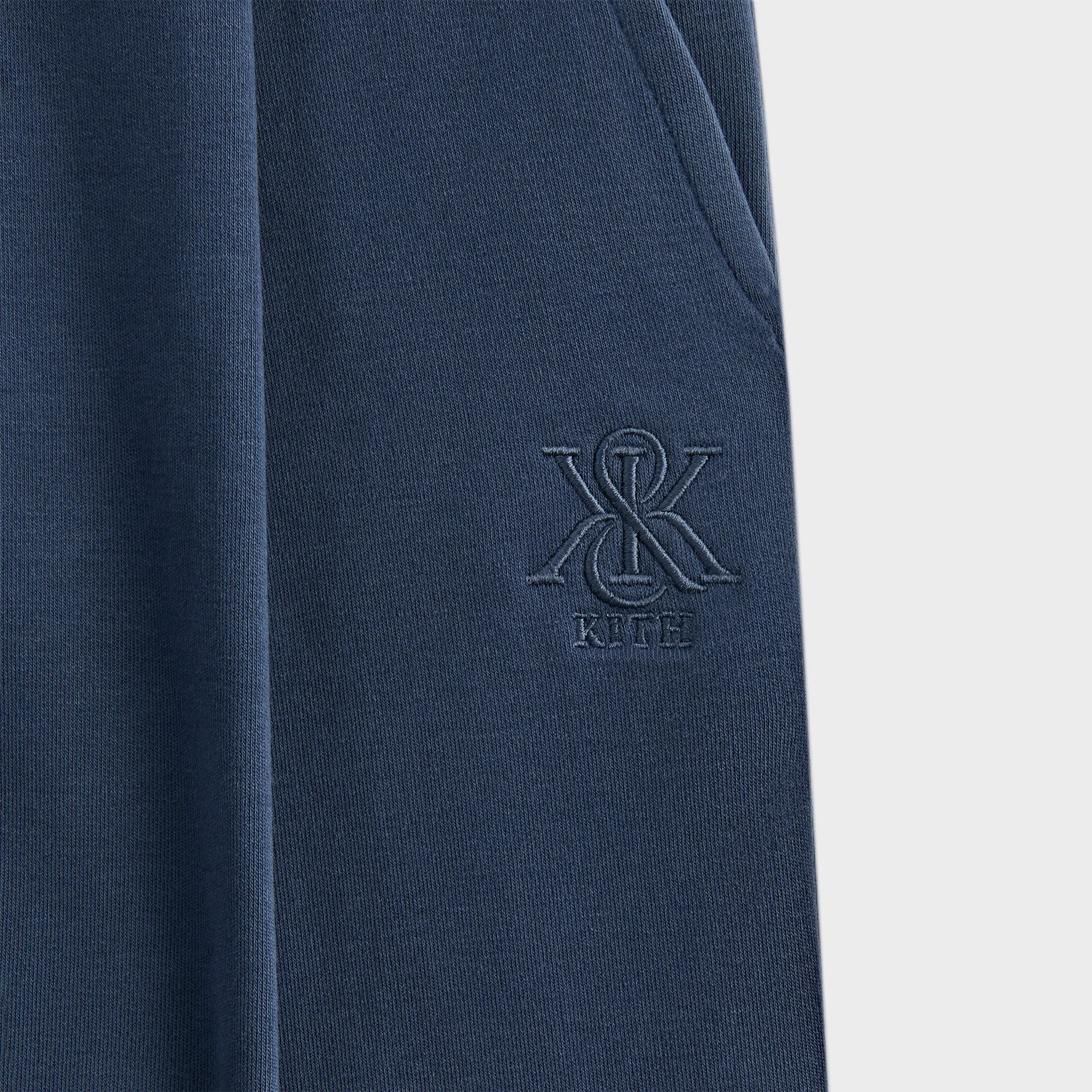 Kith Kylan Sweatshort - Mystery snowboarding apparel Comfortable Movement