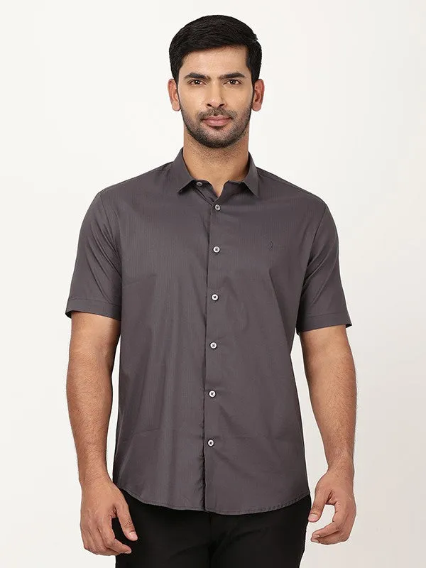 Men Solid Half Sleeve Cotton Blend Shirt hypoallergenic material Ombre look