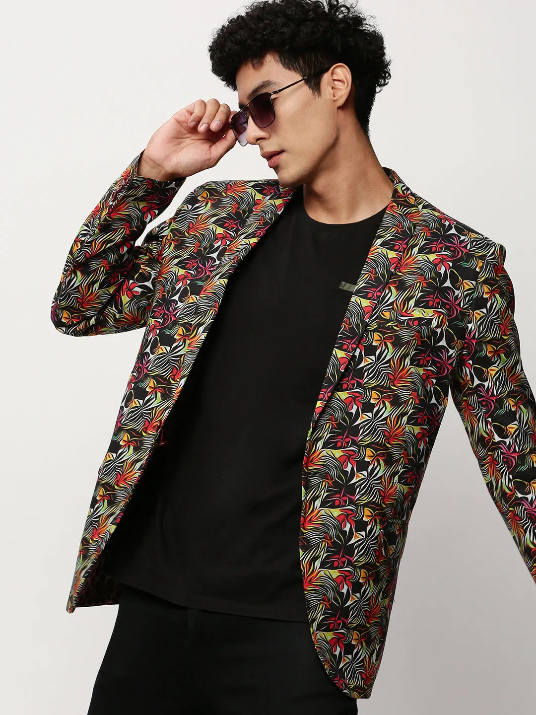 Men's Black Abstract Printed Slim Fit Single-Breasted Cotton Blazer StretchableMaterial Functional Pocket