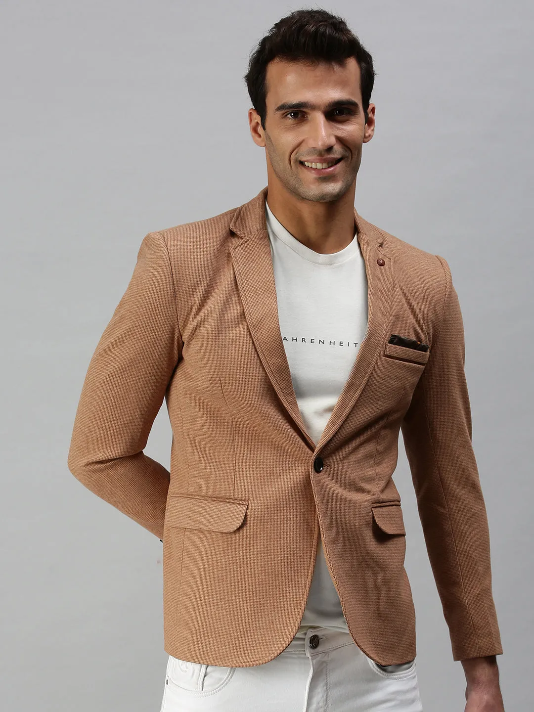 Men's Brown Solid Slim-Fit Single-Breasted Casual Blazer Trail To Town AirflowVents
