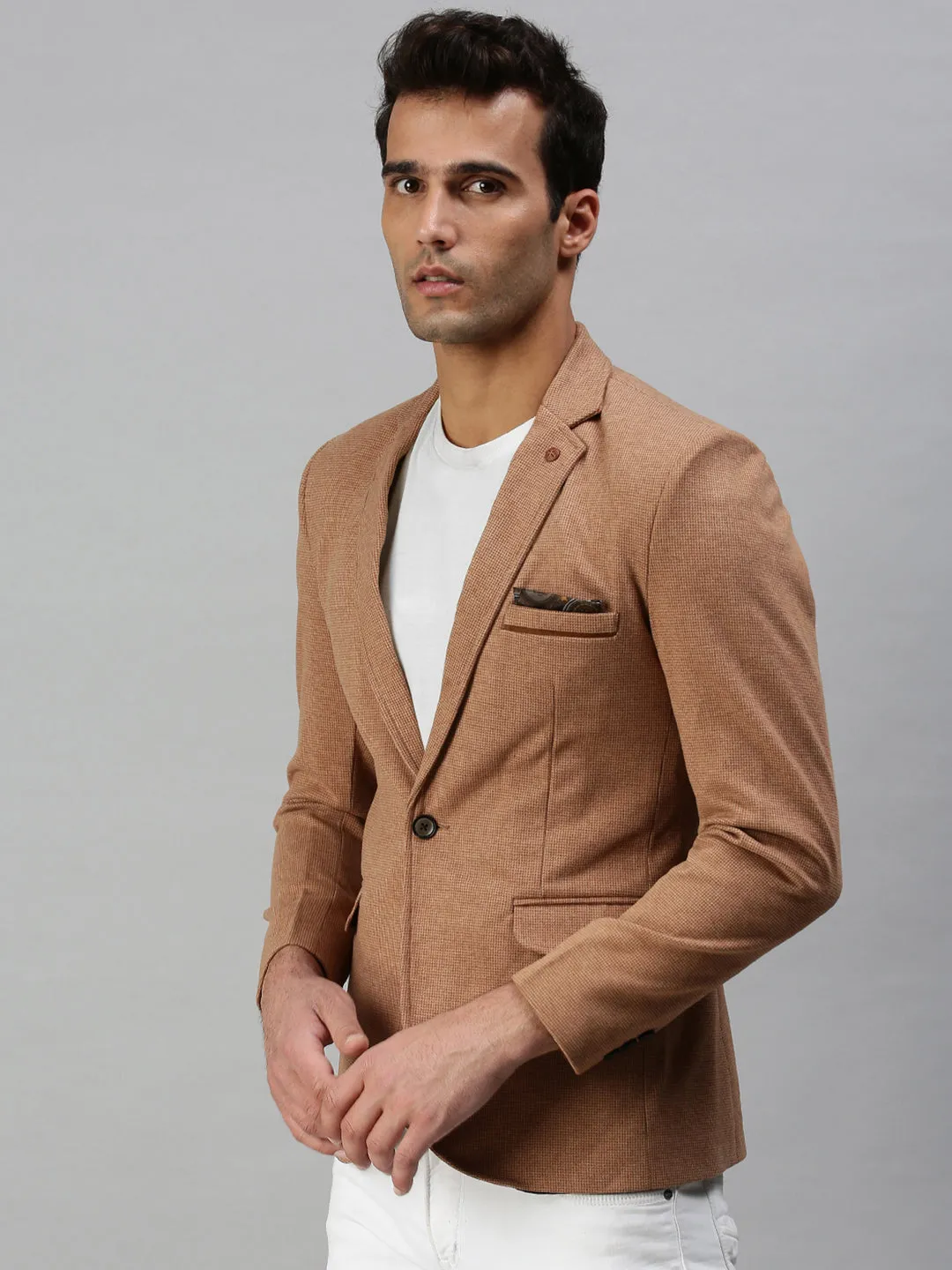 Essential Style Men's Brown Solid Slim-Fit Single-Breasted Casual Blazer