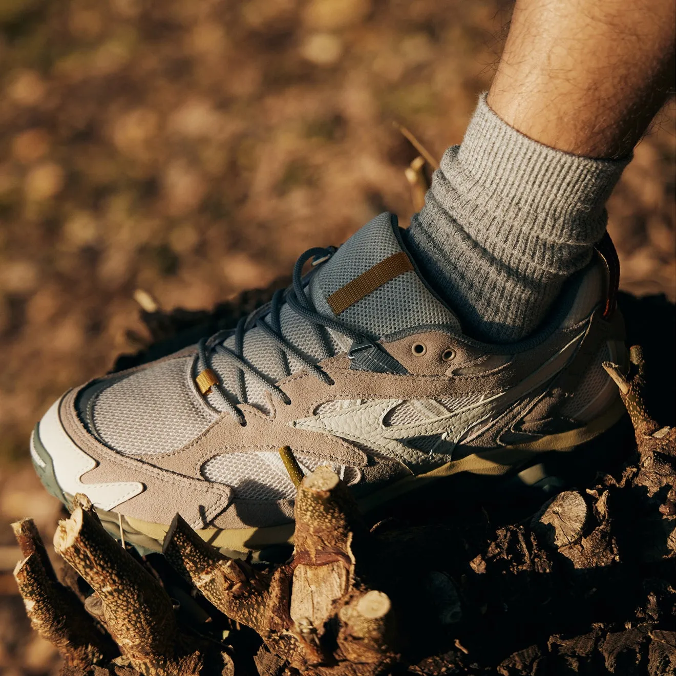 Mizuno Wave Mujin TL Wind Chime /  Snow White / Vintage Khaki Comfort Padding