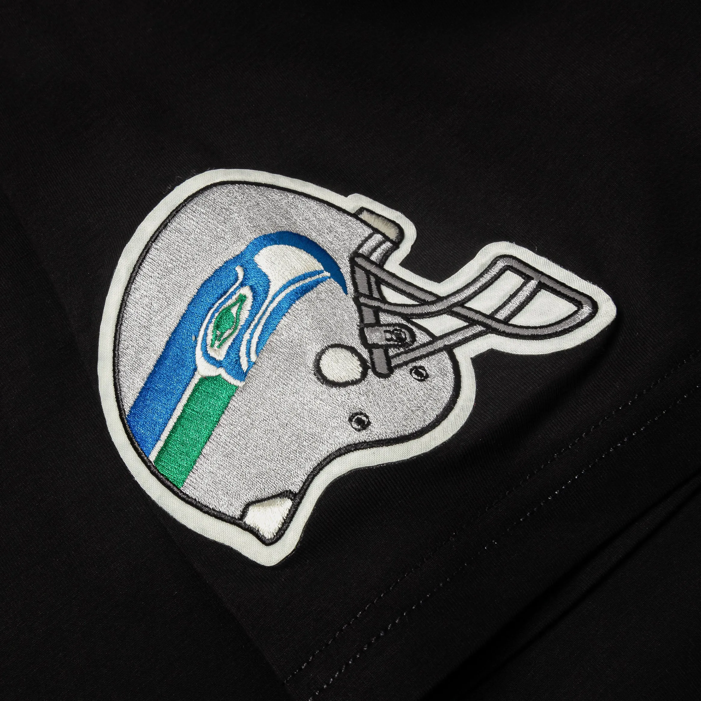 NFL Seattle Seahawks Original Mens Short Sleeve Shirt (Black/White) Quick Dry Wear Chill Comfort Look