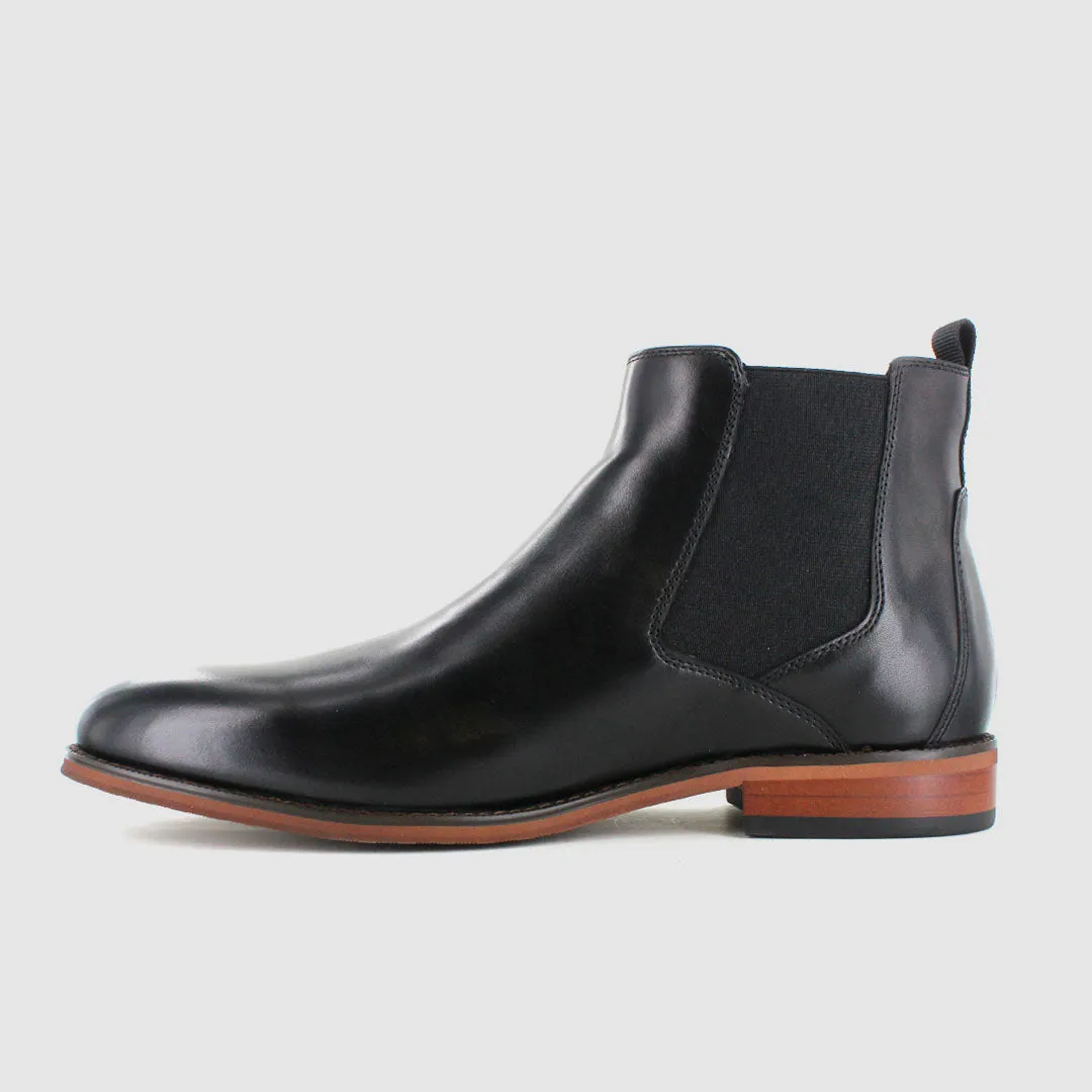 Side zipper Noah Chelsea Boots Black