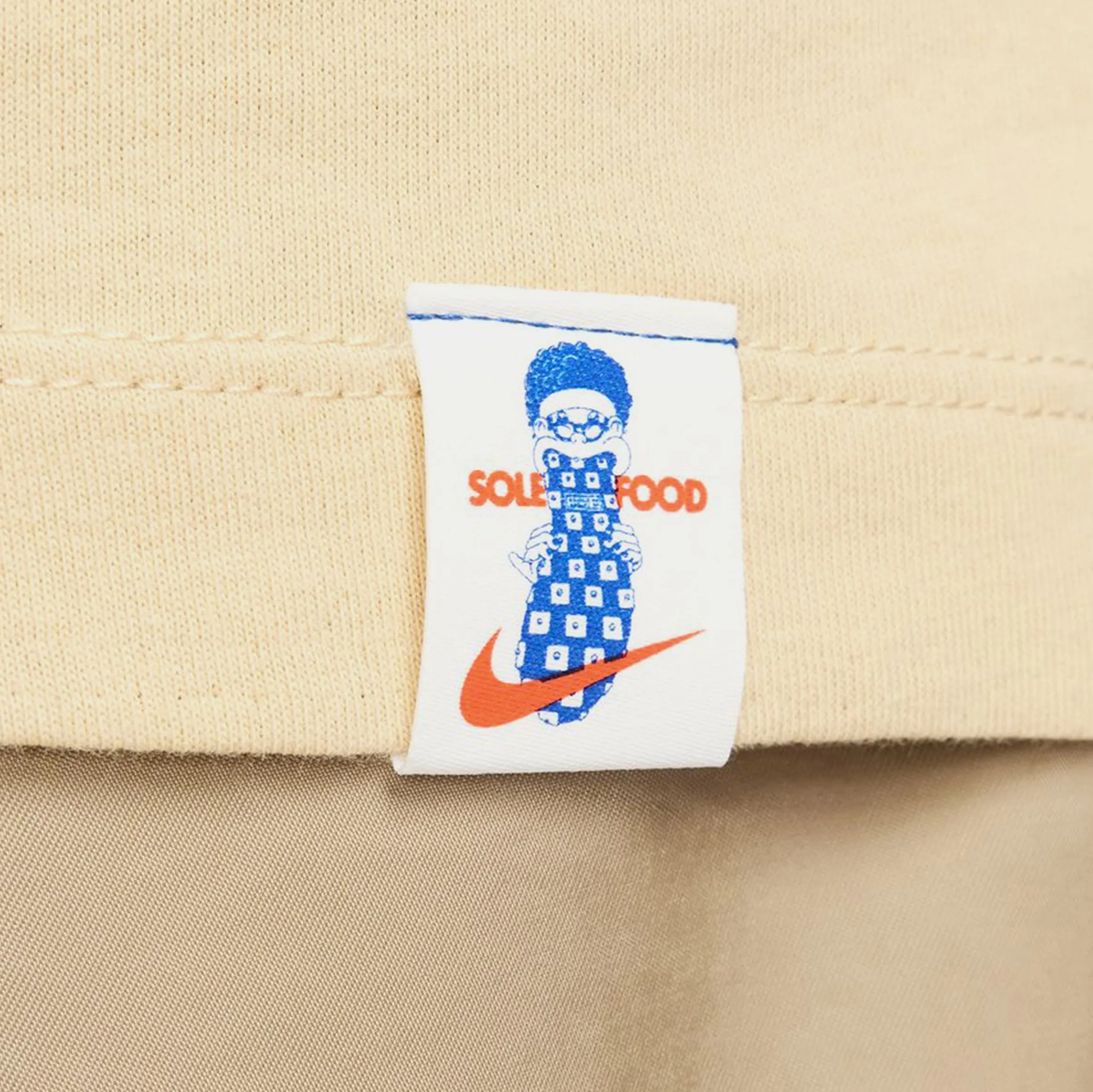 Outdoor Light NSW Heat On Your Feet Graphic Mens Short Sleeve Shirt (Sesame)