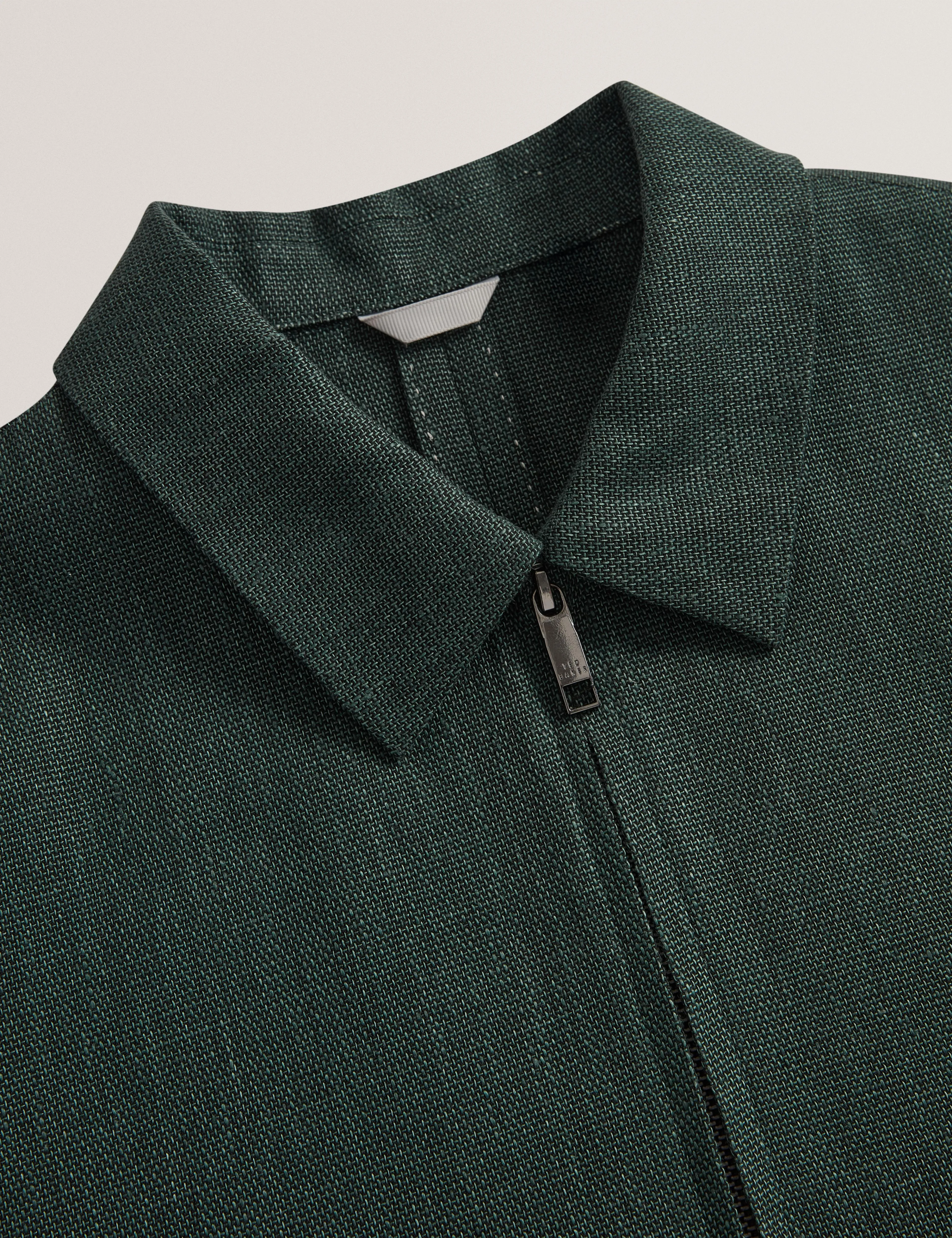 Zippered Vents Articulated Sleeves KUMARH | DK-GREEN