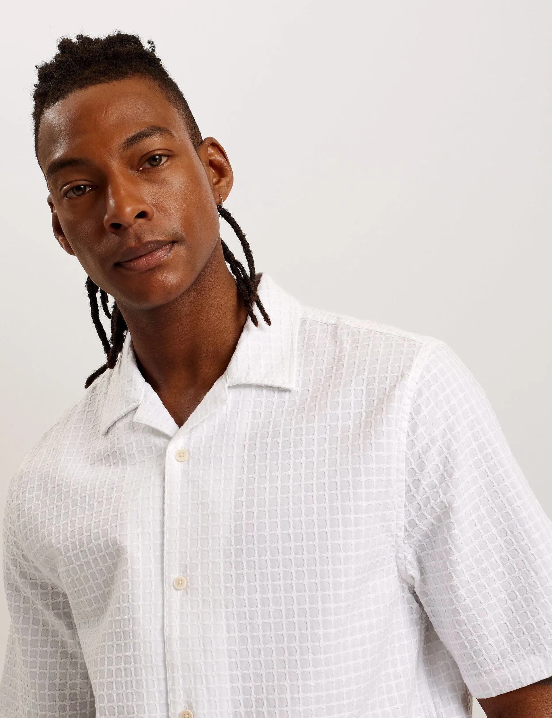 Patterned Texture OISE | WHITE