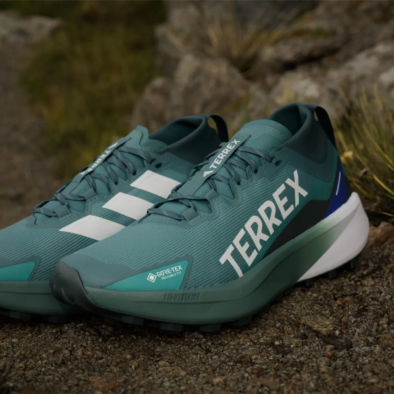 Adidas Terrex Agravic GTX Trail Running Shoes Preloved Teal / Cloud White / Semi Lucid Blue Adjustable Comfort Tongue