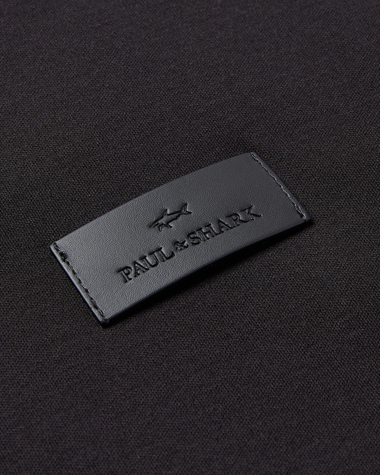 Cozy Essentials Paul & Shark Leather Badge Aqua Touch Cotton Short Sleeve T-shirt (BLACK)