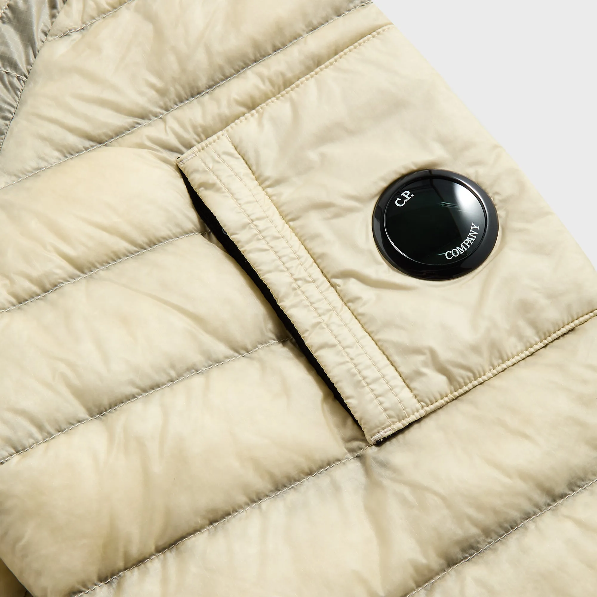 C.P. Company DD-Shell Medium Jacket - Pistachio Shell Everyday Layers Adjustable Hem Cords