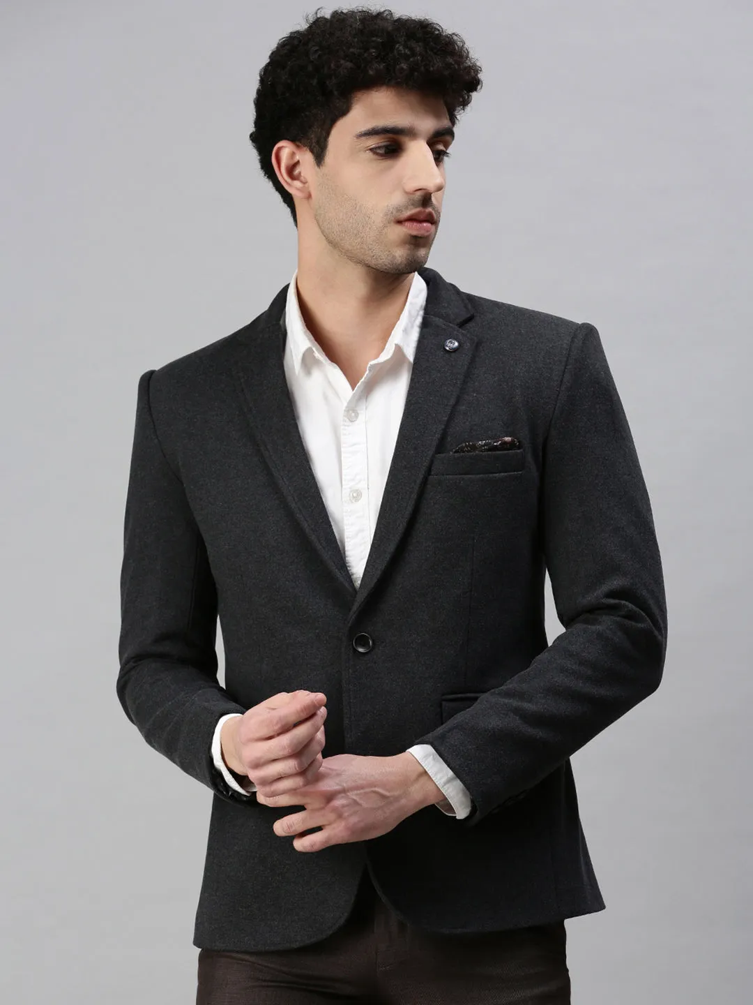 Eco Friendly Dye Sun Protective Fabric Men's Black Solid Slim-Fit Single-Breasted Casual Blazers