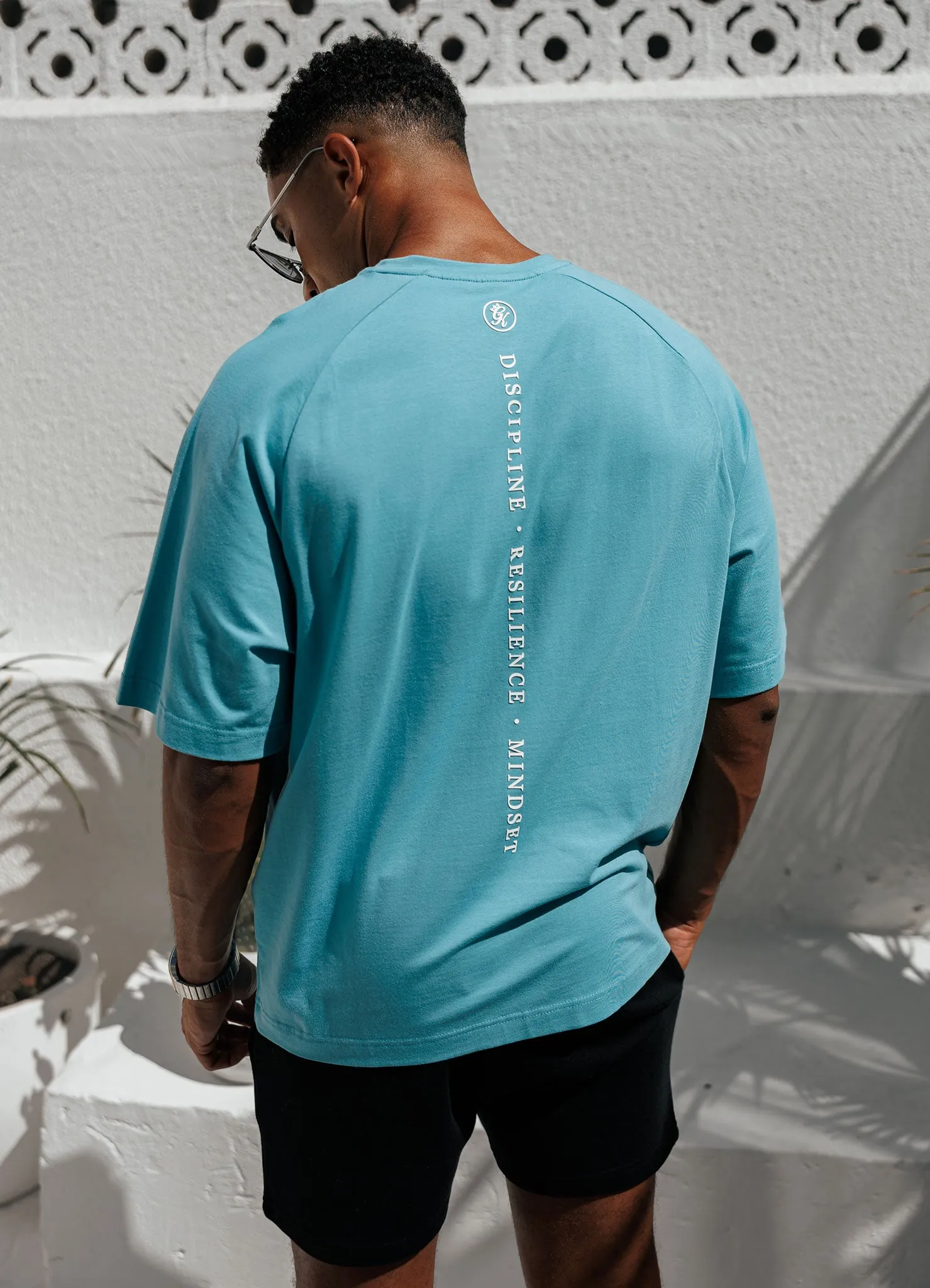 Gym King Focus Relaxed Fit Tee - Aquatic Blue Prom Raw Hem Finish